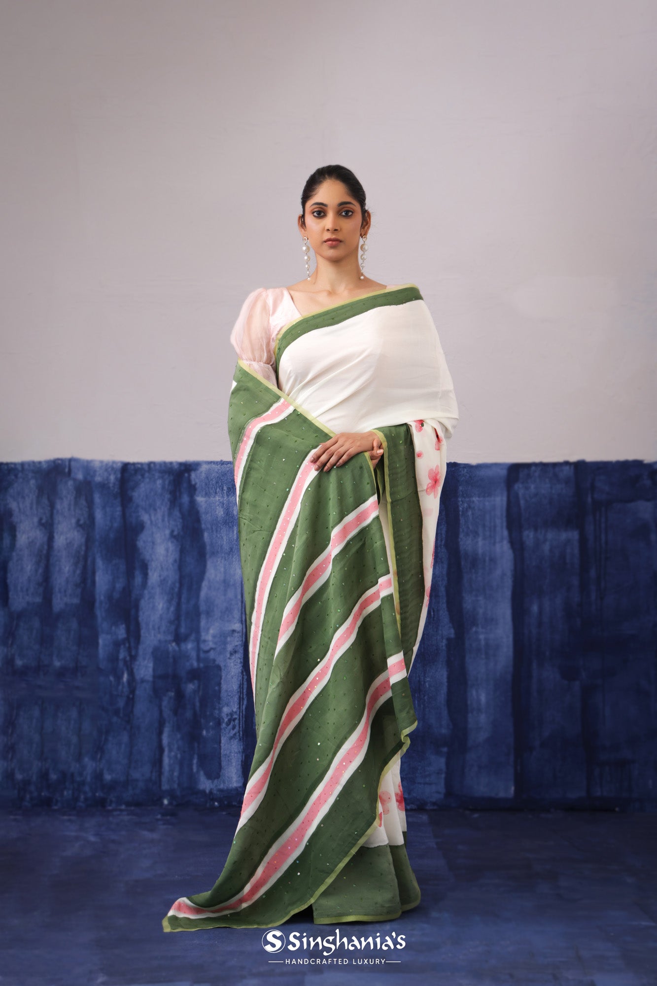 Ivory White Printed Soft Silk Saree With Floral Motifs