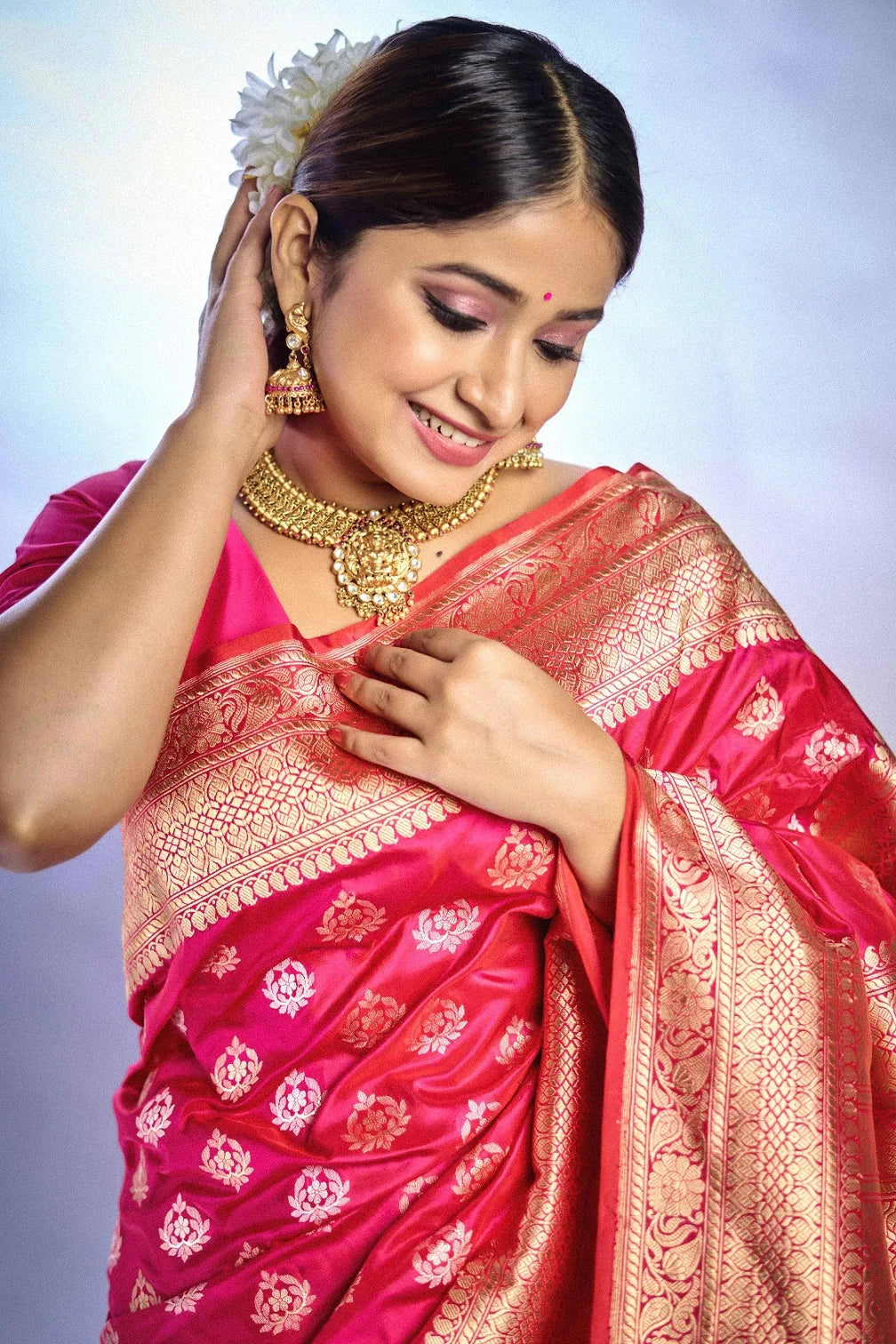 Style Like an influencer, Pranali Ghogare - Luxurious Sarees Online