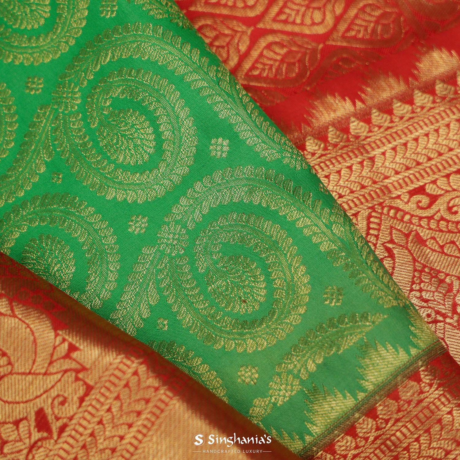 Emerald Green Kanjivaram Saree With Floral Jaal Pattern