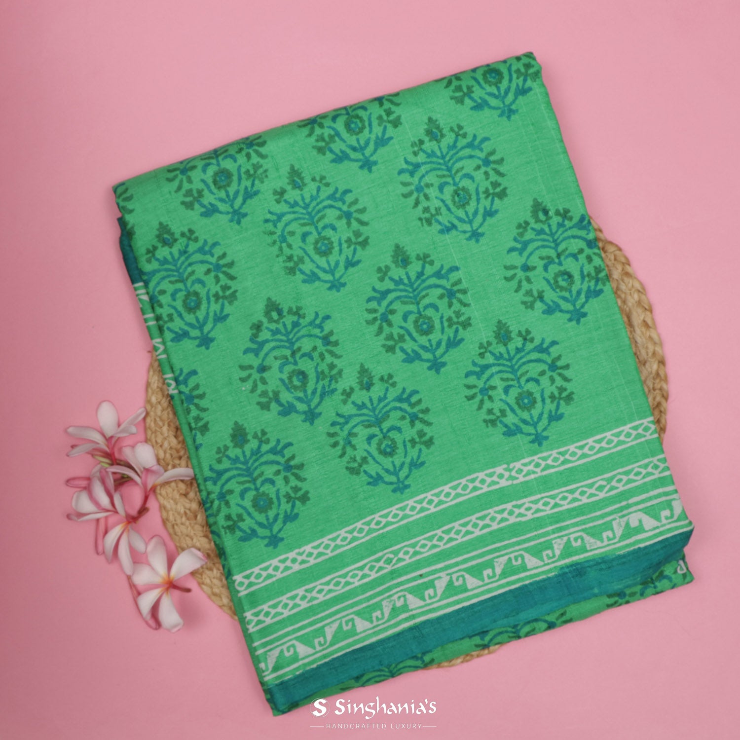 Emerald Green Printed Tussar Saree With Floral Pattern