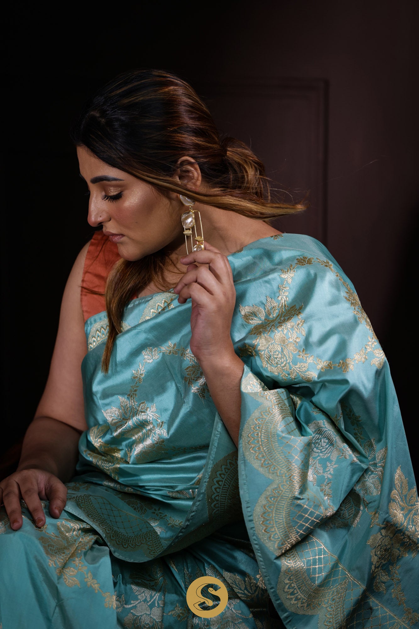 Light Turquoise Banarasi Silk Saree With Floral Jangla Pattern