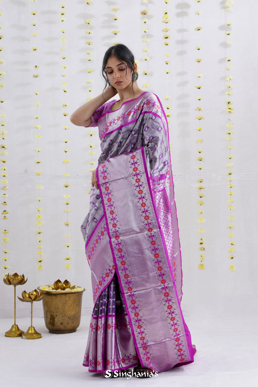 Purpureus Purple Venkatagiri Silk Saree With Contrast Border