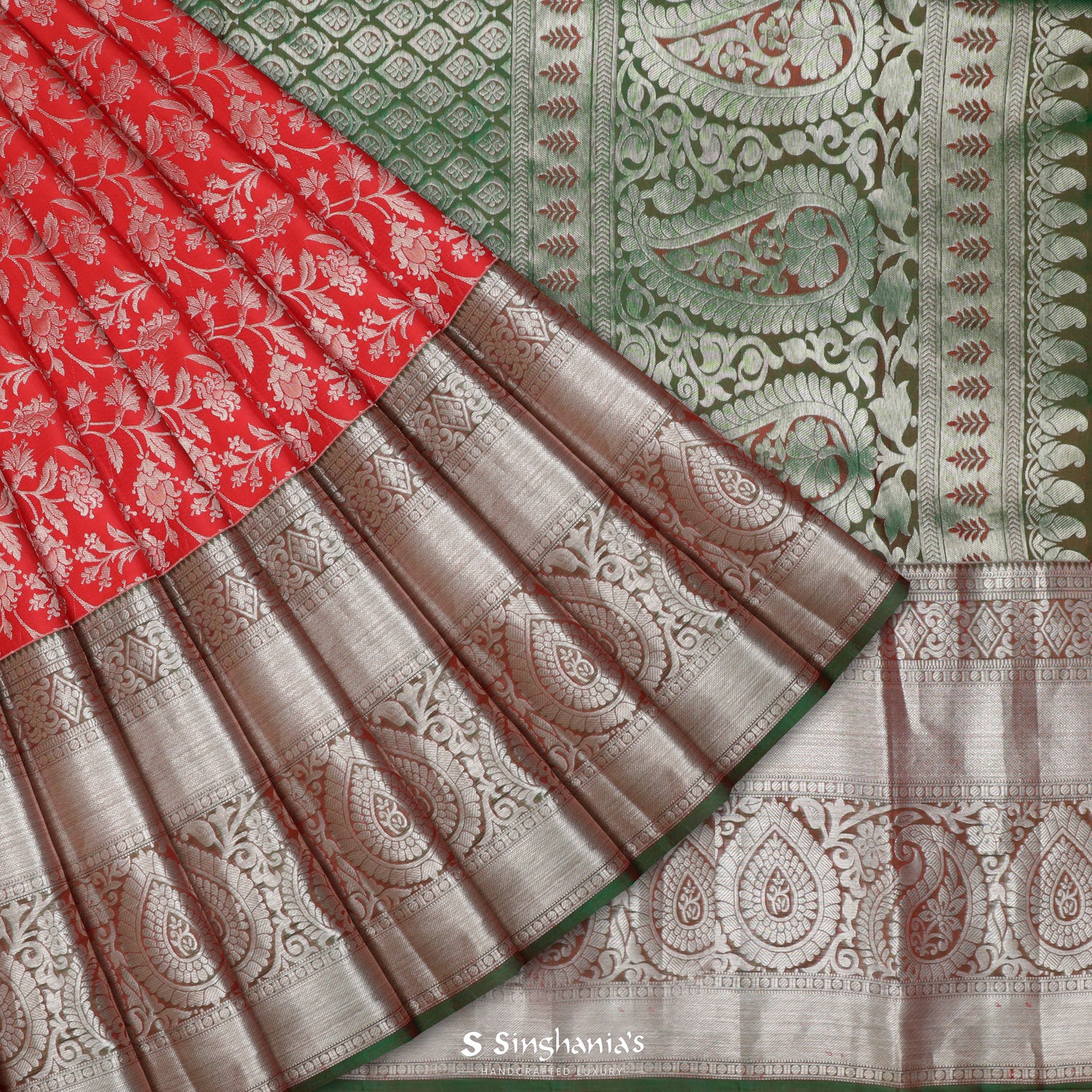 Pigment Red Kanjivaram Silk Saree With Floral Jaal Pattern