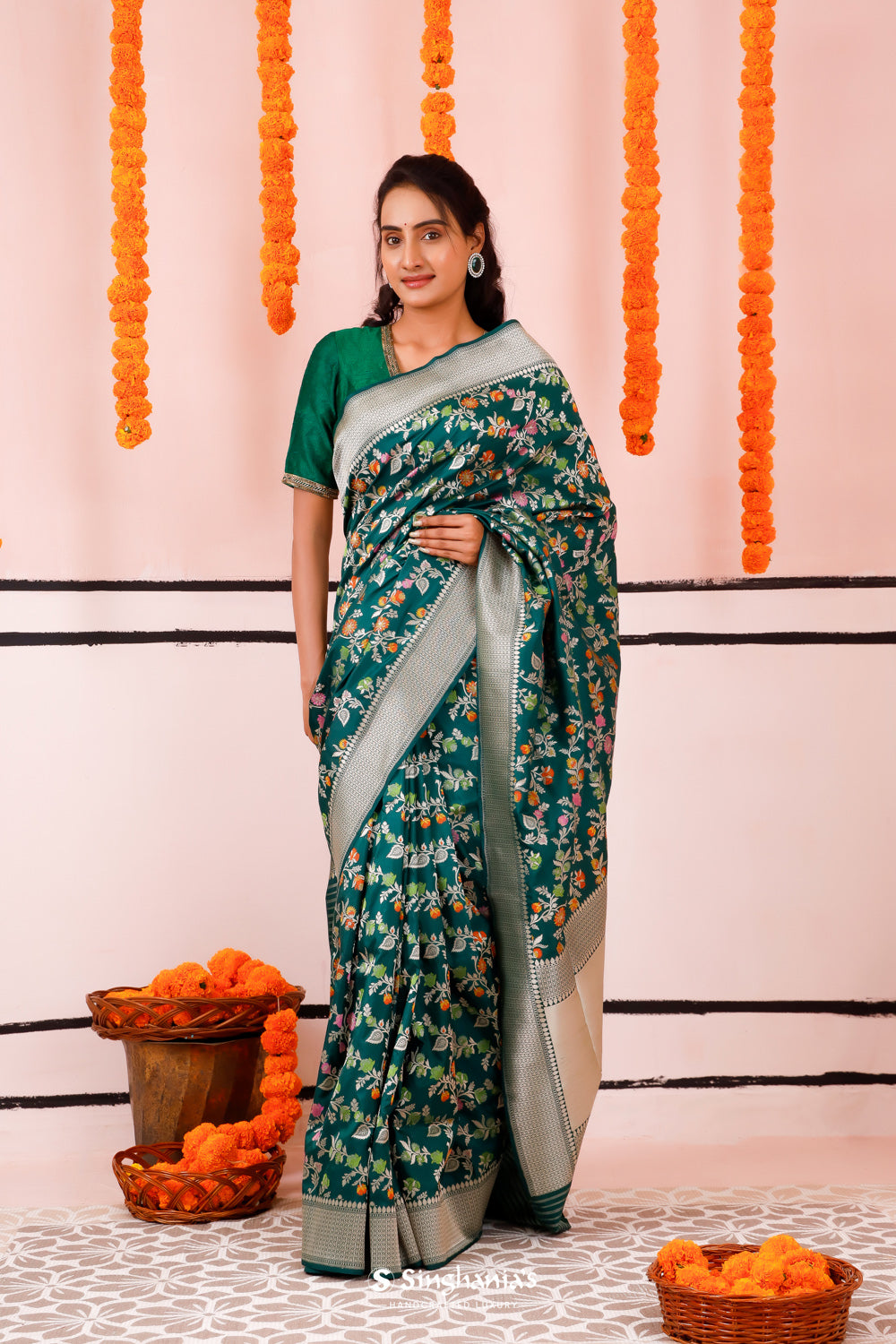 Kaitoke Green Banarasi Silk Saree With Meenakari Zari Jaal Work