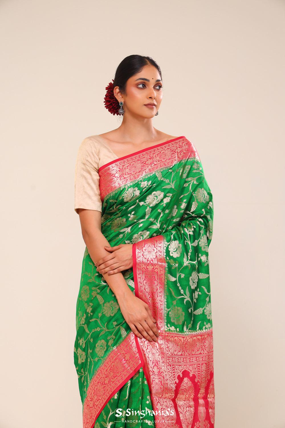 Dark Green Chiniya Banarasi Silk Saree Butti