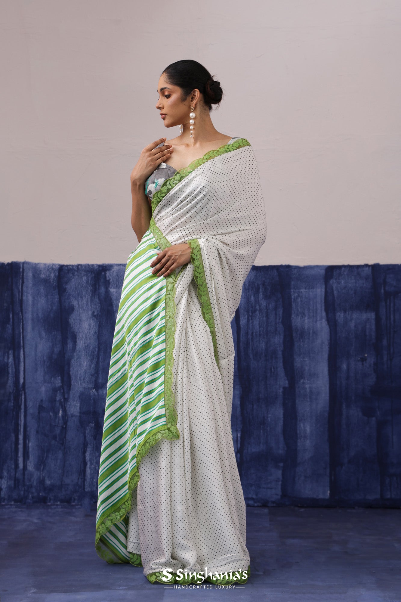 Soft White Printed Crepe Saree With Geometric Pattern