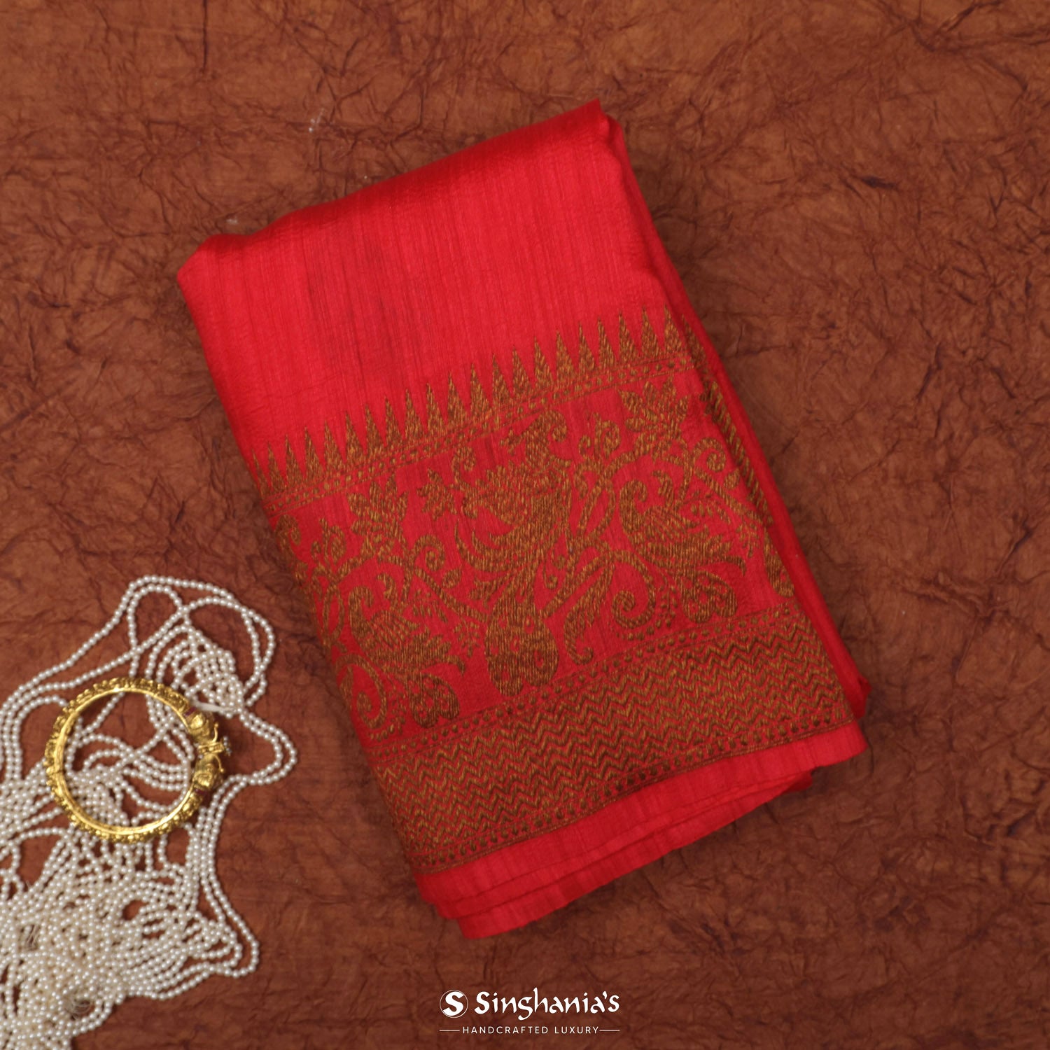 Imperial Red Matka Silk Saree With Banarasi Weaving