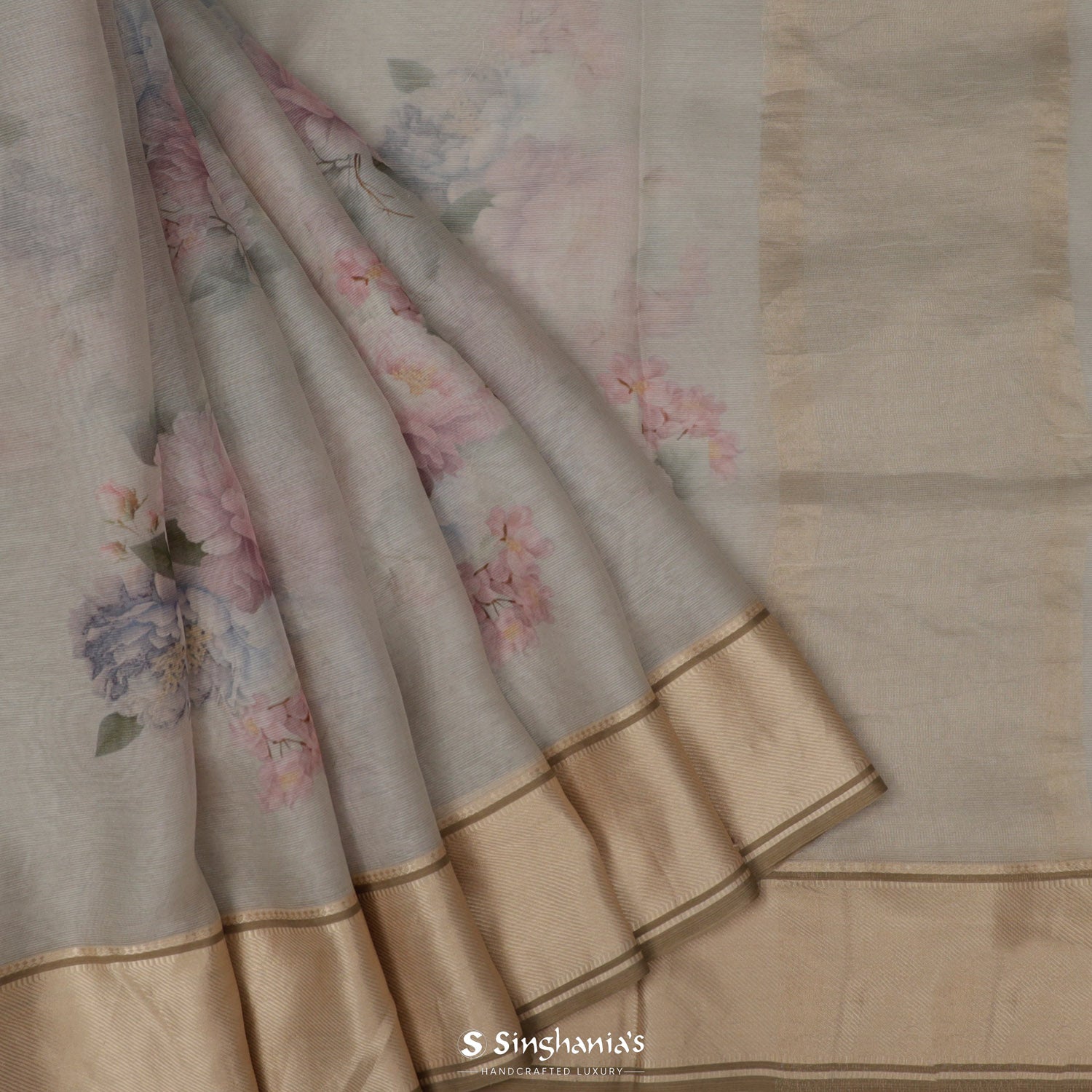 Ice Gray Printed Maheshwari Saree With Floral Pattern