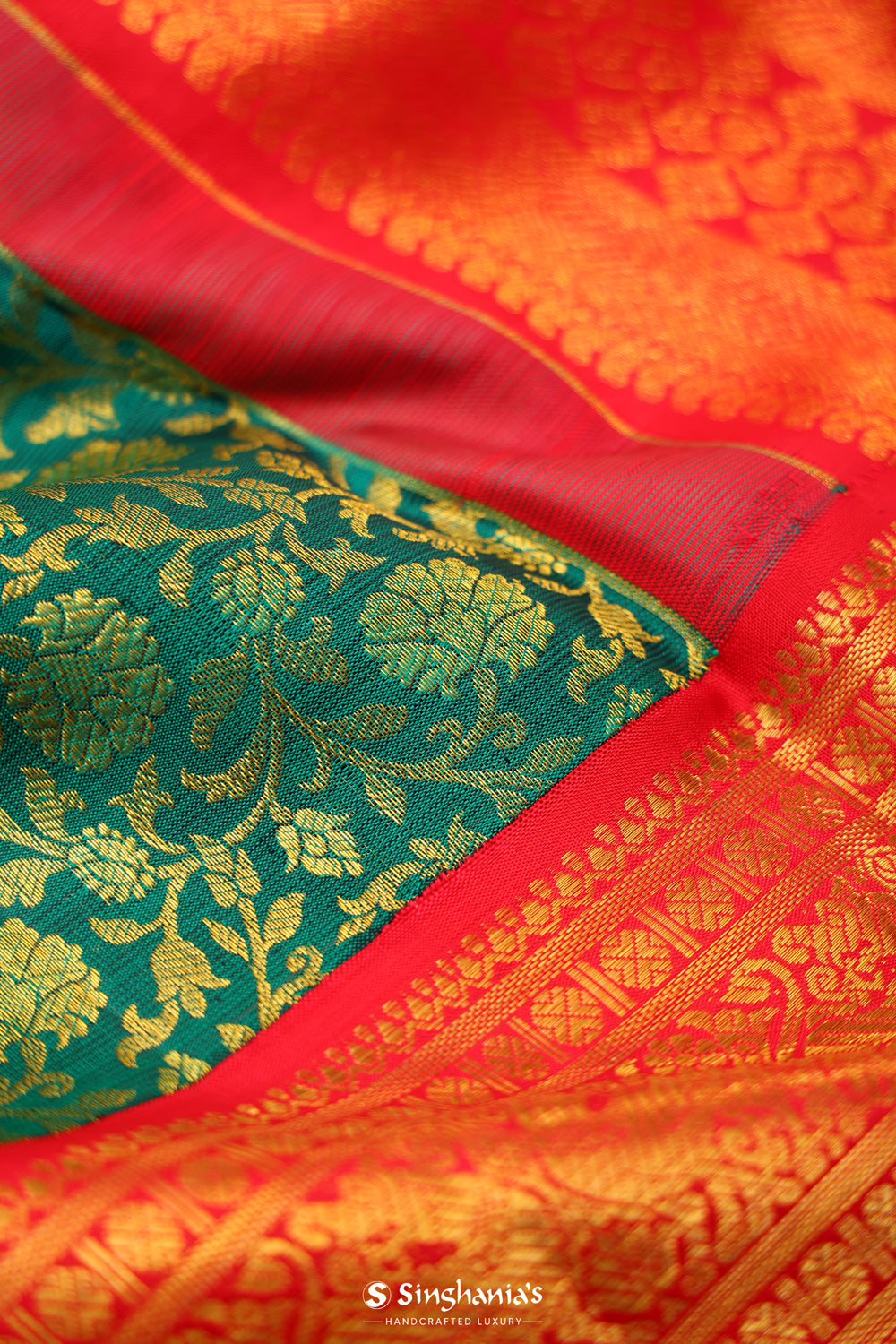 Cadmium Green Kanjivaram Silk Saree With Floral Jaal Design