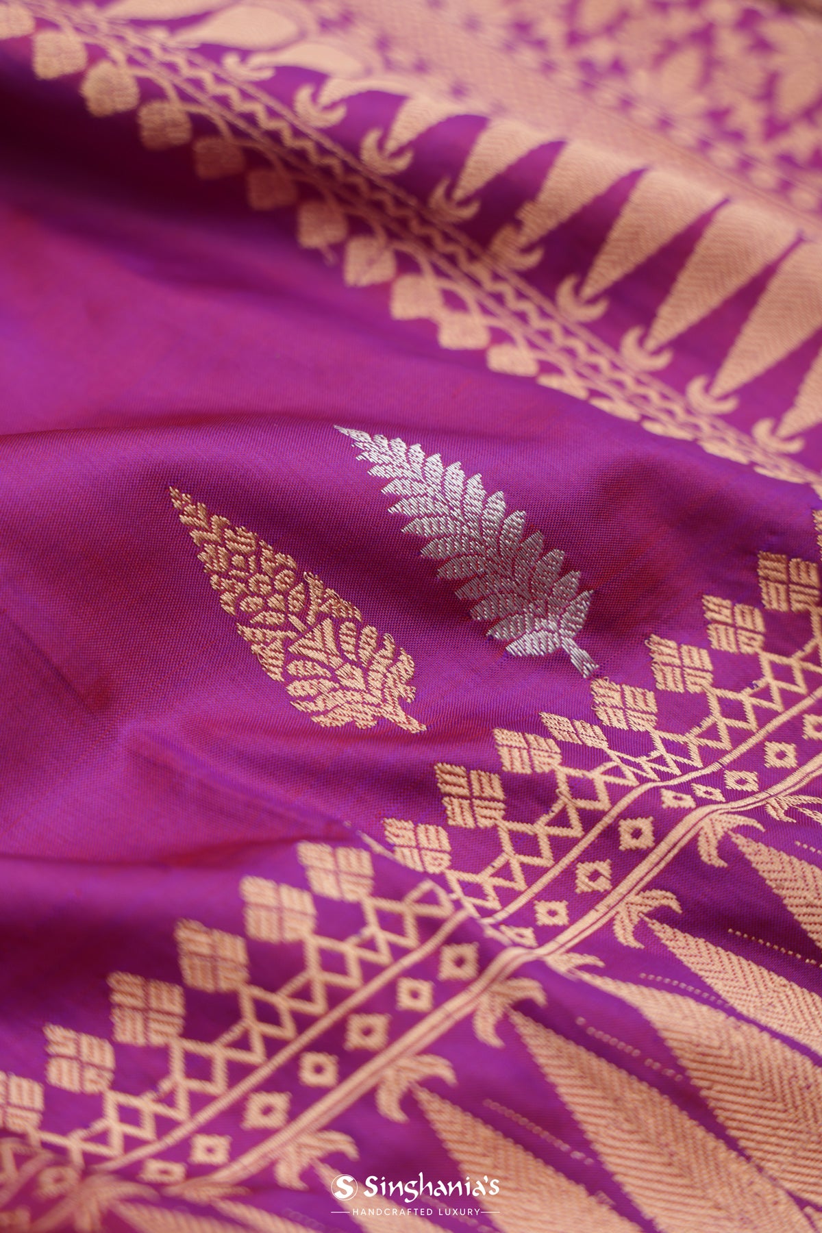 Tacao Purple Banarasi Silk Saree With Floral Buttas Design