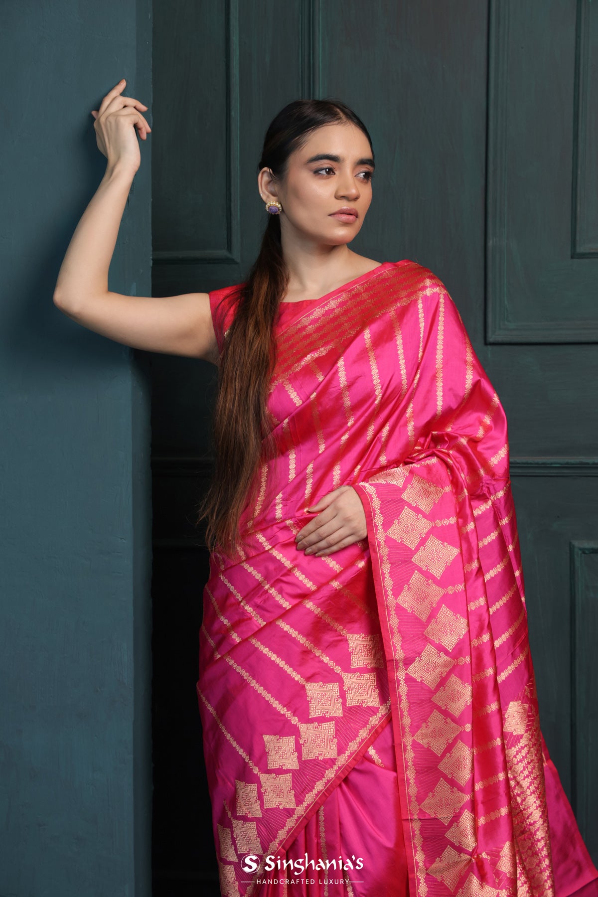 Brilliant Rose Pink Banarasi Silk Saree With Floral Stripes Design