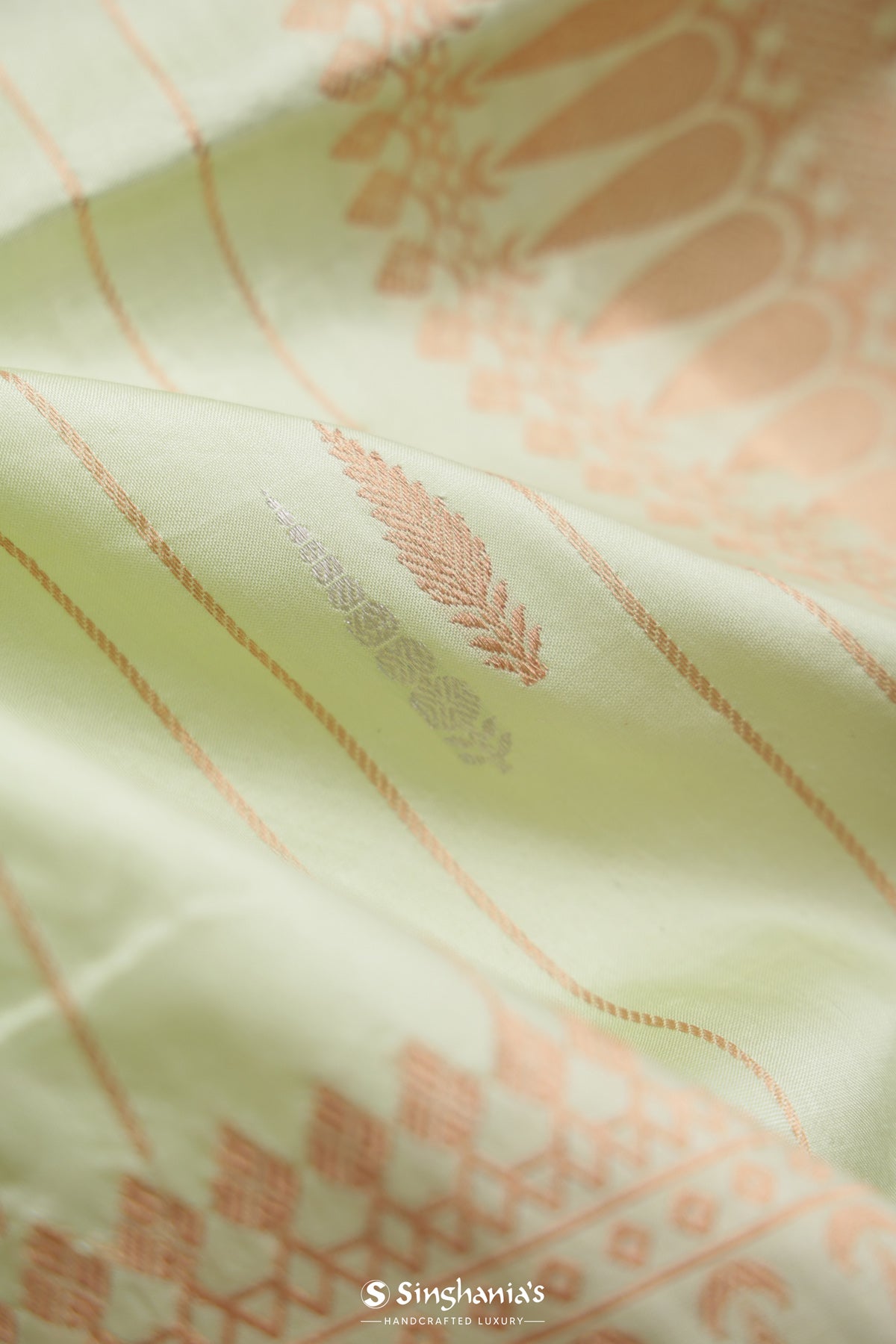 Nyanza Green Banarasi Silk Saree With Floral-Stripes Weaving