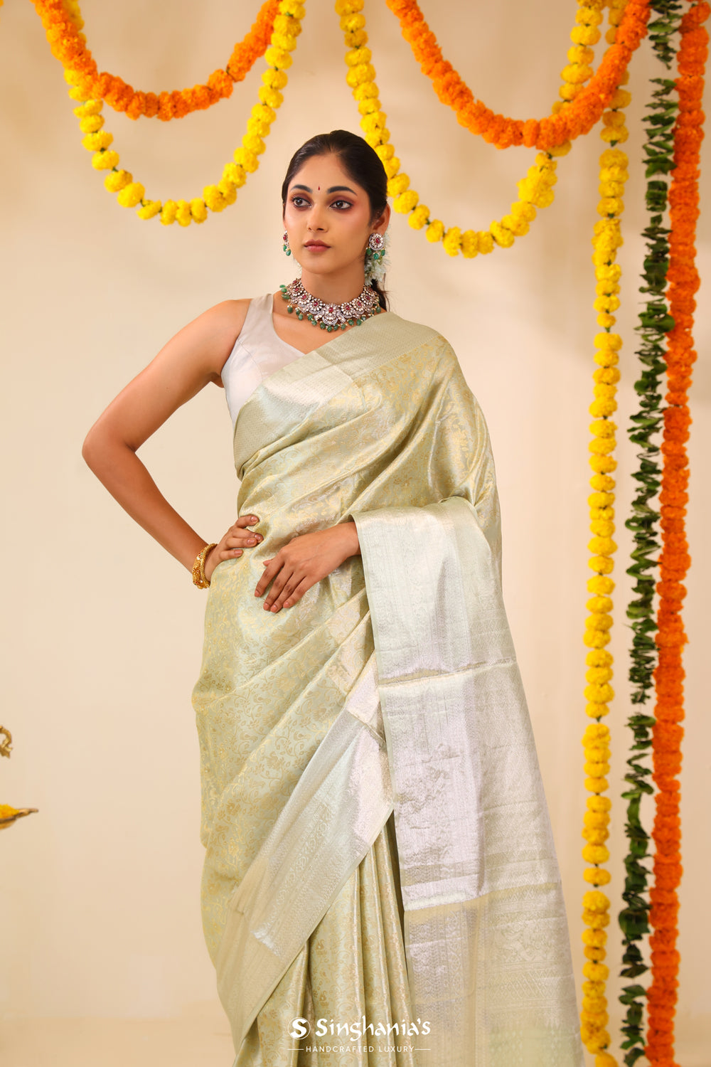 Gin Green Tissue Kanjivaram Saree With Floral Jaal Weaving