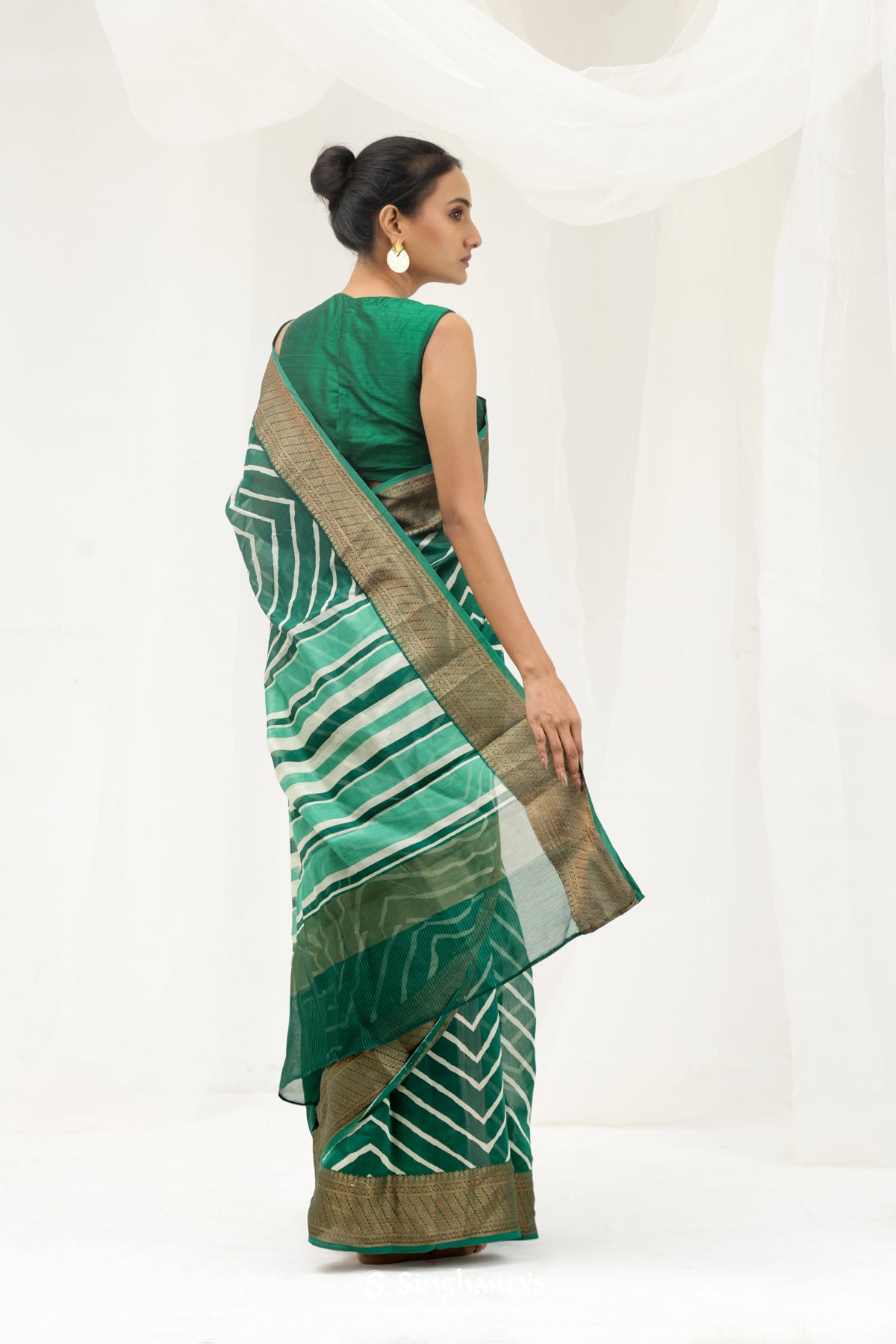 Bottle Green Chanderi Printed Saree With Chevron Pattern