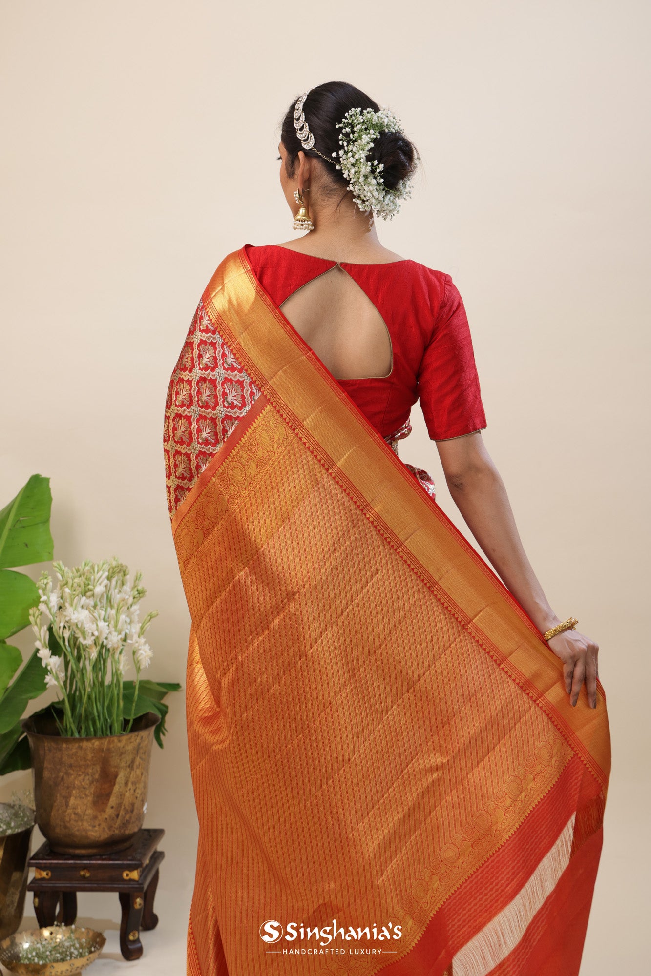 Dark Desire Red Kanjivaram Silk Saree With Kaddi Border