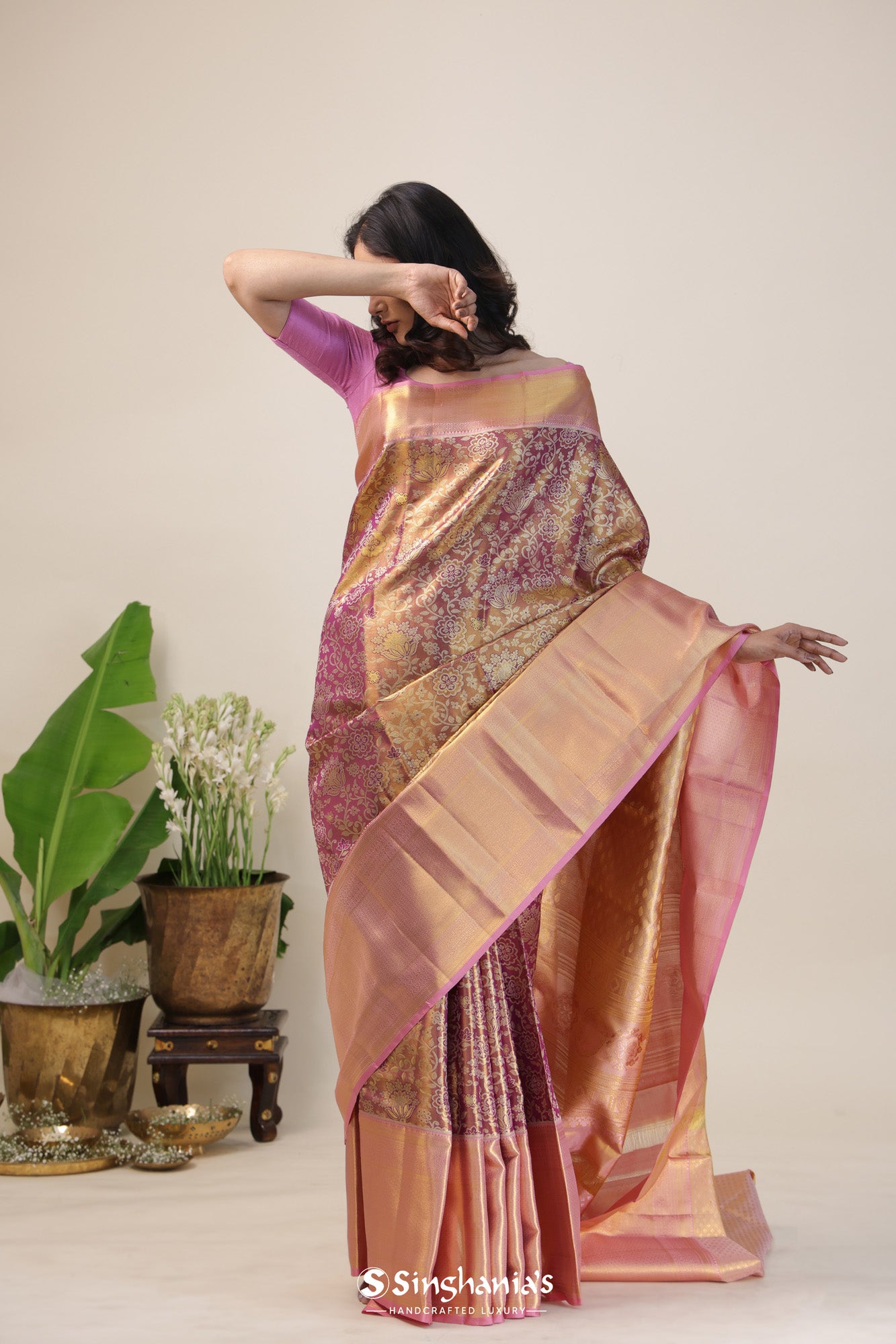 Cherry Blossom Pink Tissue Kanjivaram Silk Saree With Floral Jaal Weaving