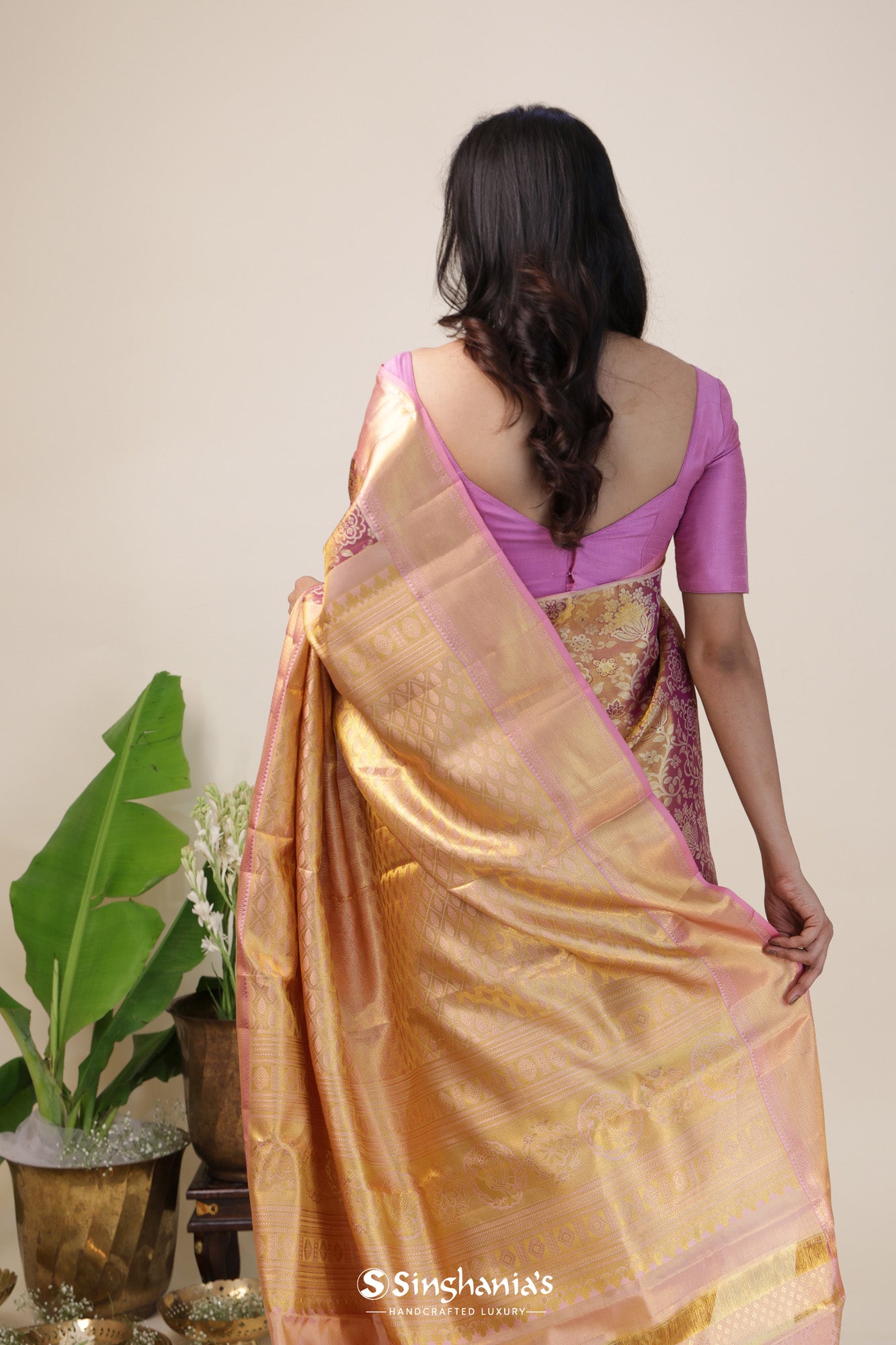 Cherry Blossom Pink Tissue Kanjivaram Silk Saree With Floral Jaal Weaving