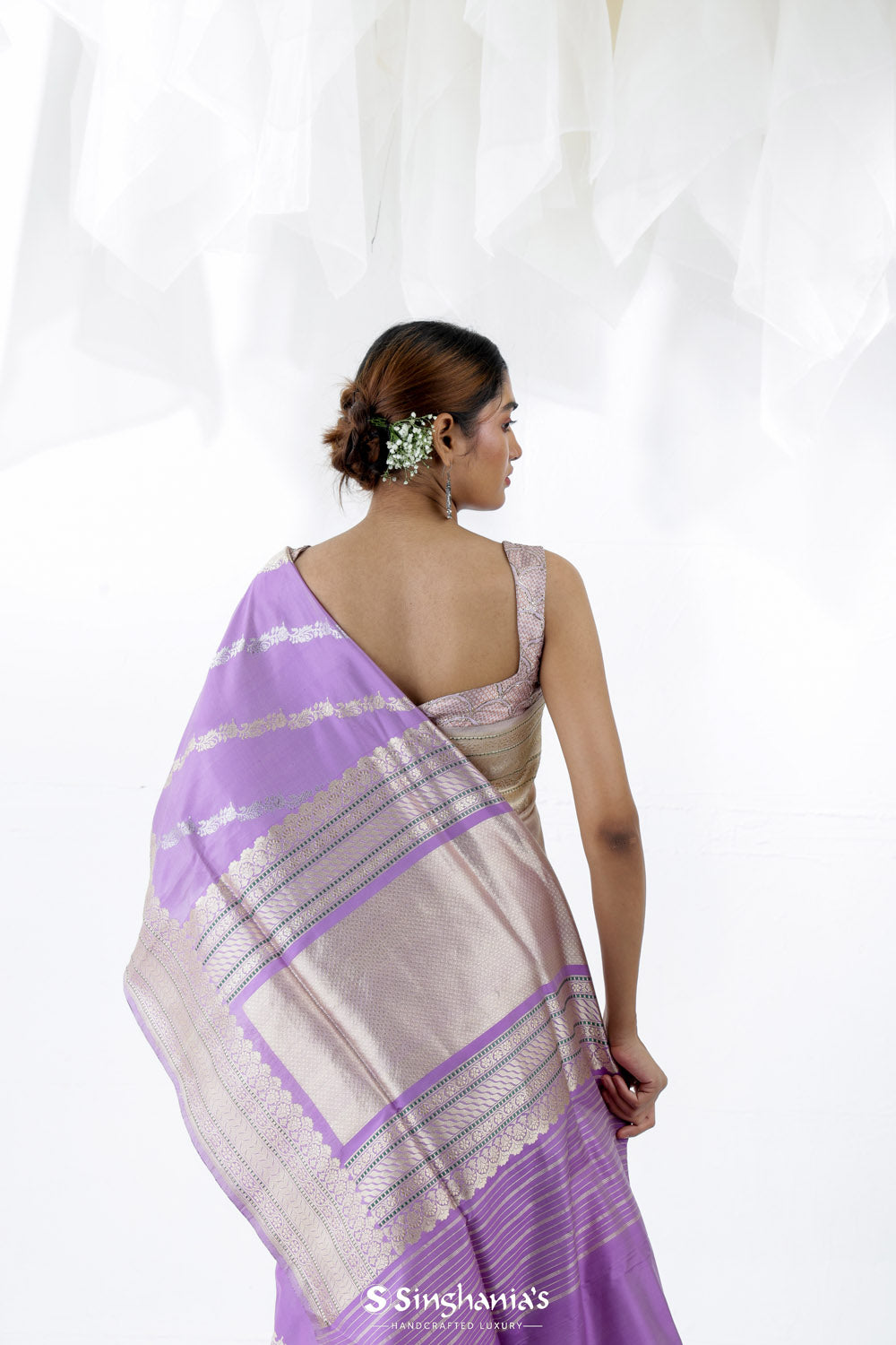 Brilliant Purple Banarasi Silk Saree With Floral Design