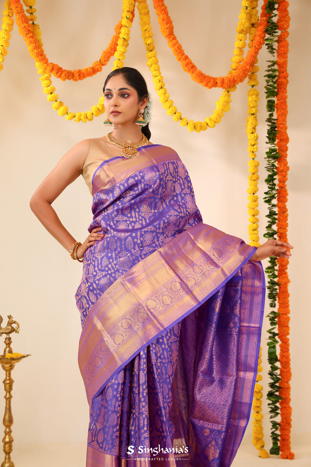 Medium Orchid Kanjivaram Silk Saree With Floral Butta Weaving