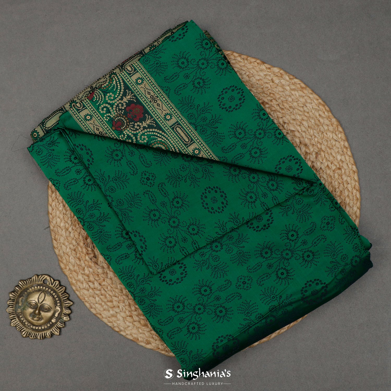 Fun Green Banarasi Silk Saree With Floral Pattern