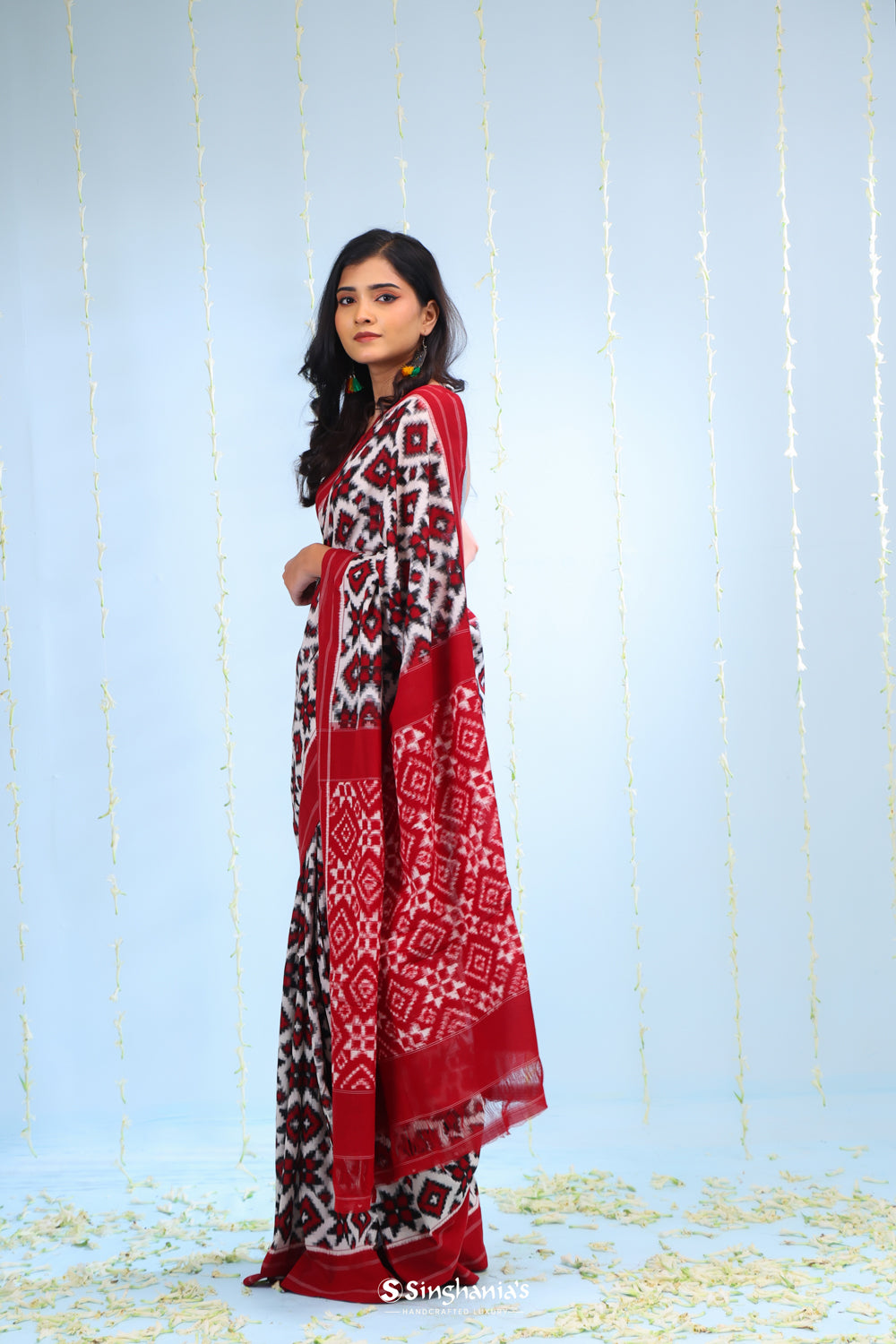 Maroon White Ikkat Cotton Saree With Contrast Border