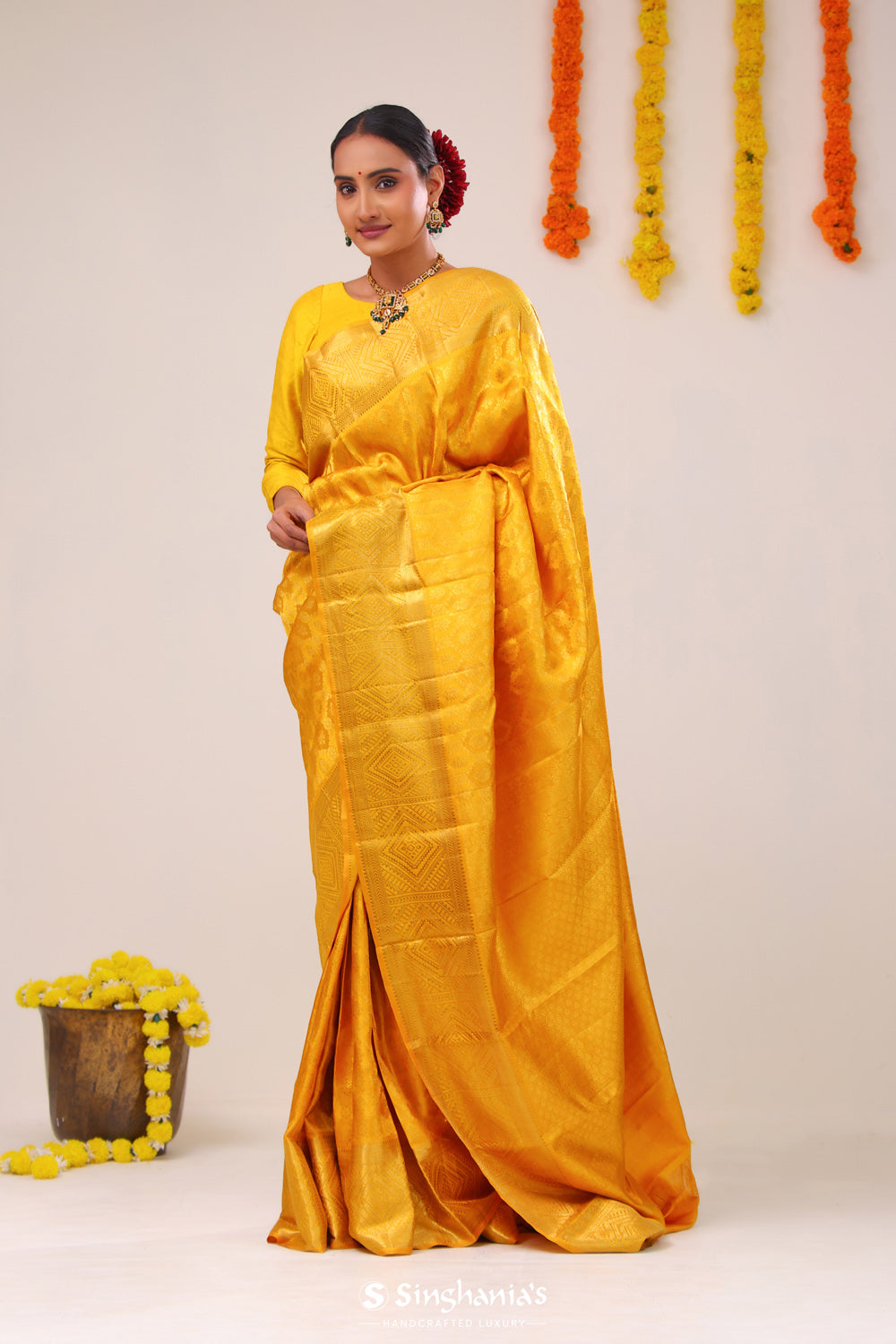 Honey Gold Floral Jaal Kanjivaram Silk Saree