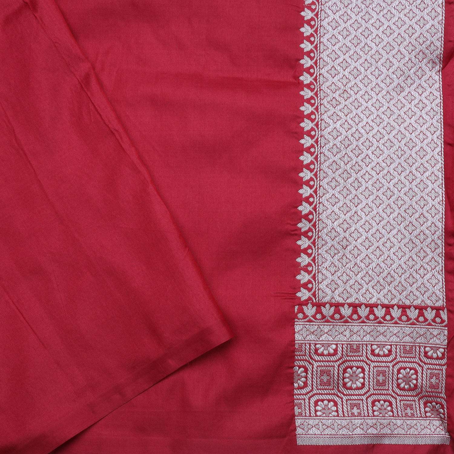 Deep Red Banarasi Silk Handloom Saree With Floral Motifs Pattern - Singhania's