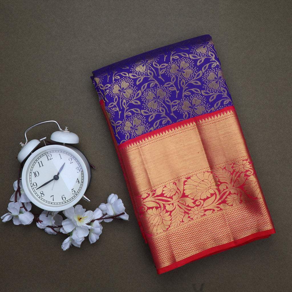 Dark Blue Kanjivaram Silk Handloom Saree With Leaf Pattern - Singhania's