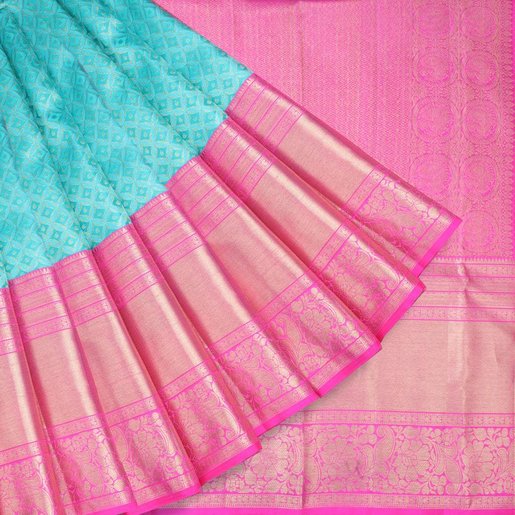 Sky Blue Kanjivaram Silk Handloom Saree With Diamond Pattern - Singhania's