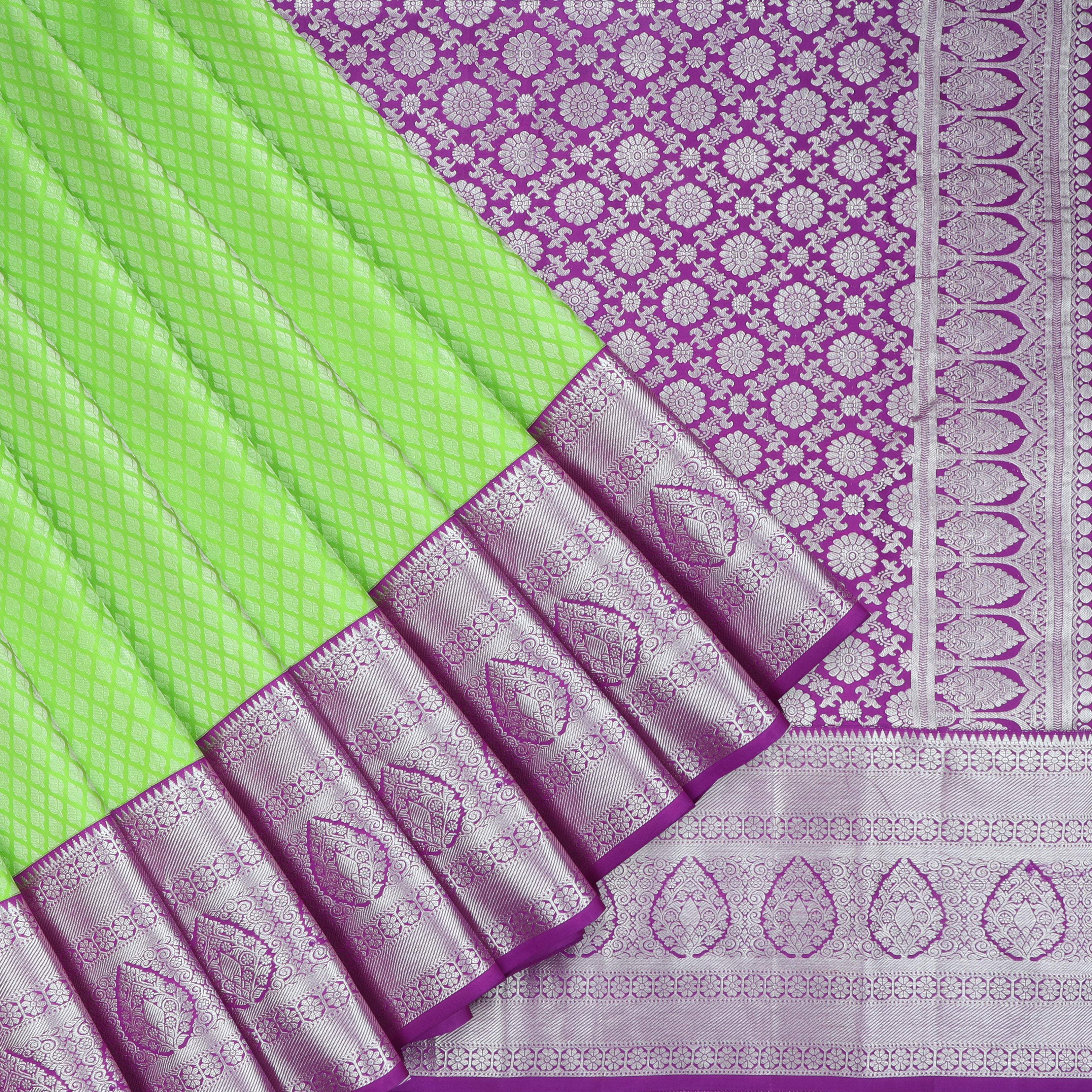 Spring Green Kanjivaram Silk Saree With Tiny Buttis - Singhania's