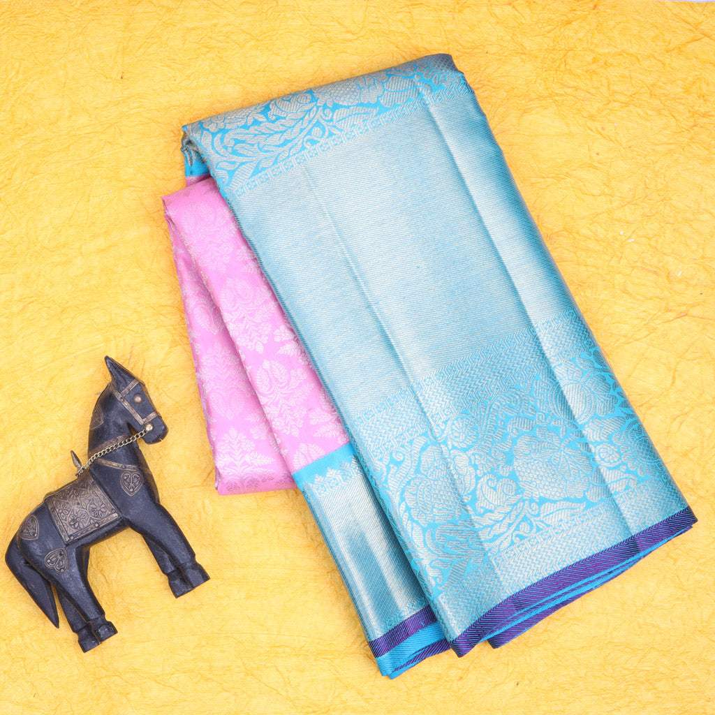 Bubblegum Pink Kanjivaram Silk Saree With Floral Pattern - Singhania's