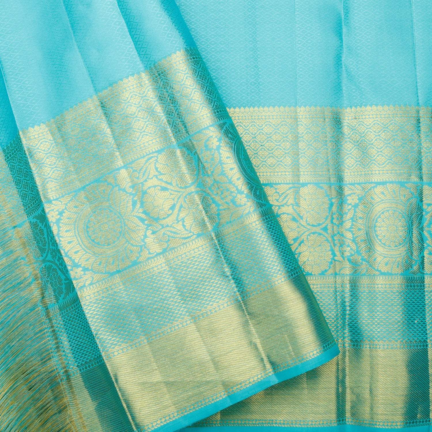 Pastel Peach Kanjivaram Silk Saree With Floral Motifs Pattern - Singhania's