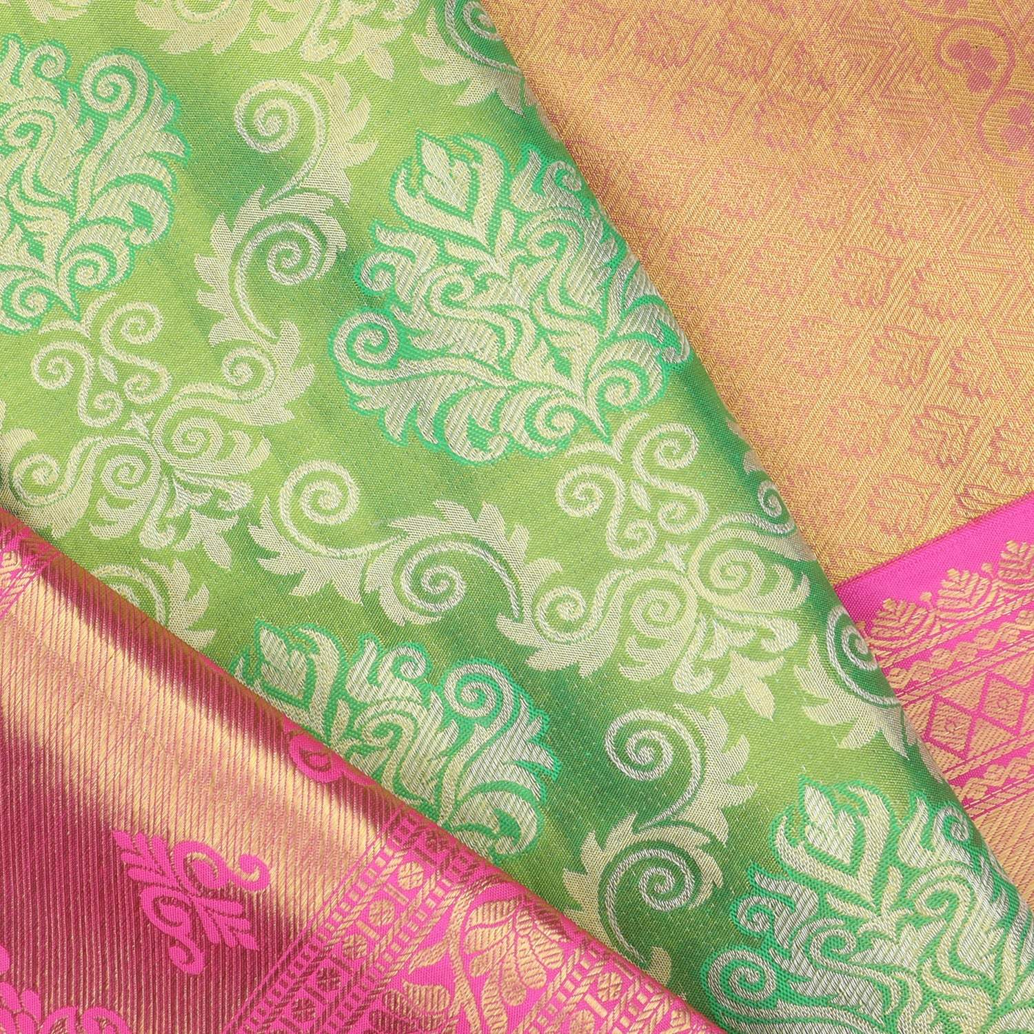 Green Kanjivaram Silk Saree With Floral Pattern - Singhania's