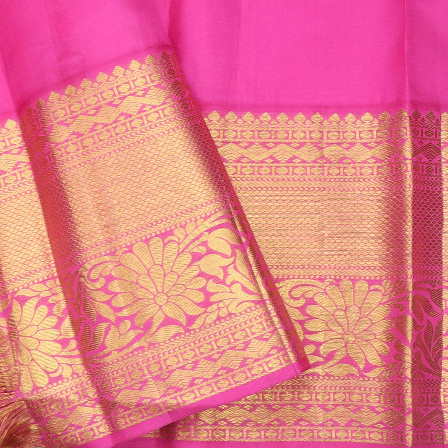 Cloud White Kanjivaram Silk Saree With Floral Pattern - Singhania's