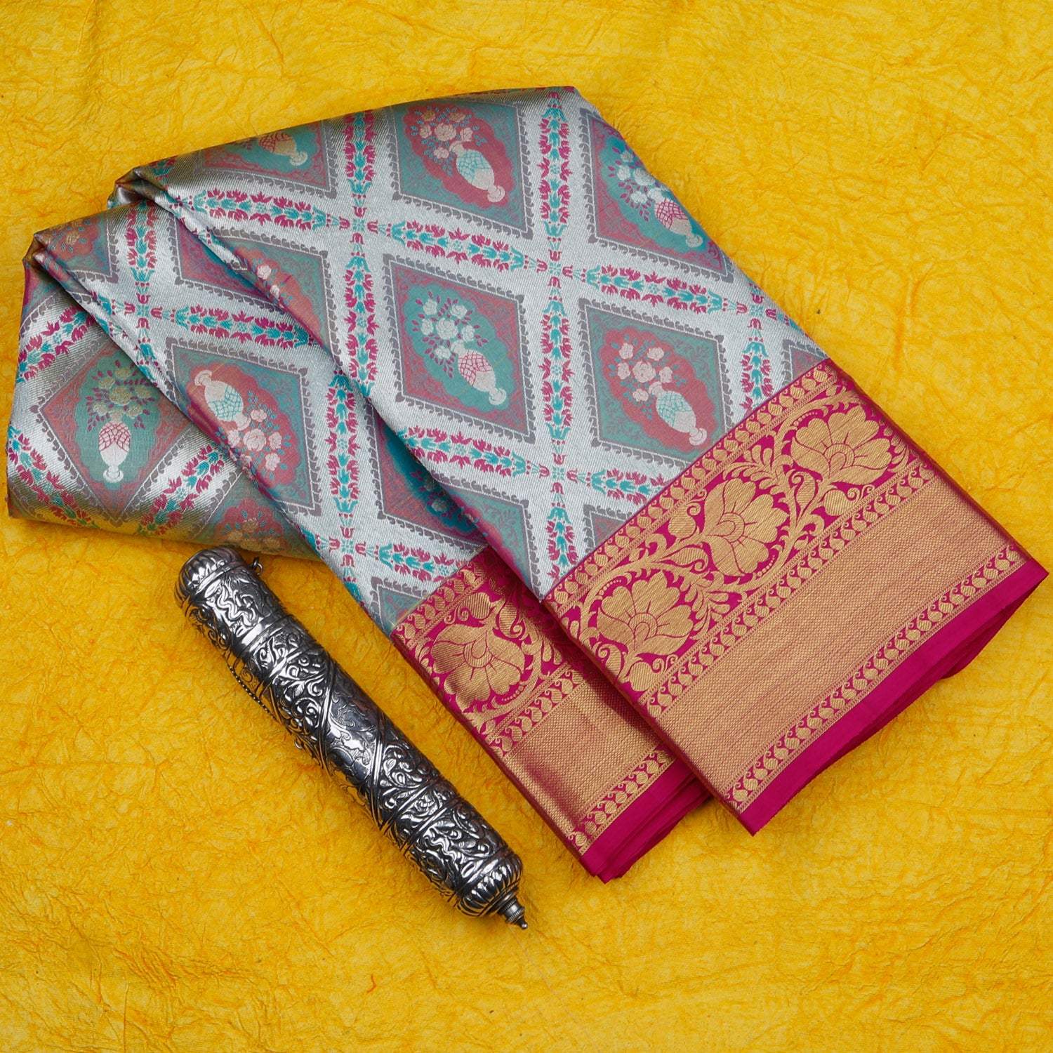 Cloud White Kanjivaram Silk Saree With Floral Motif Pattern - Singhania's