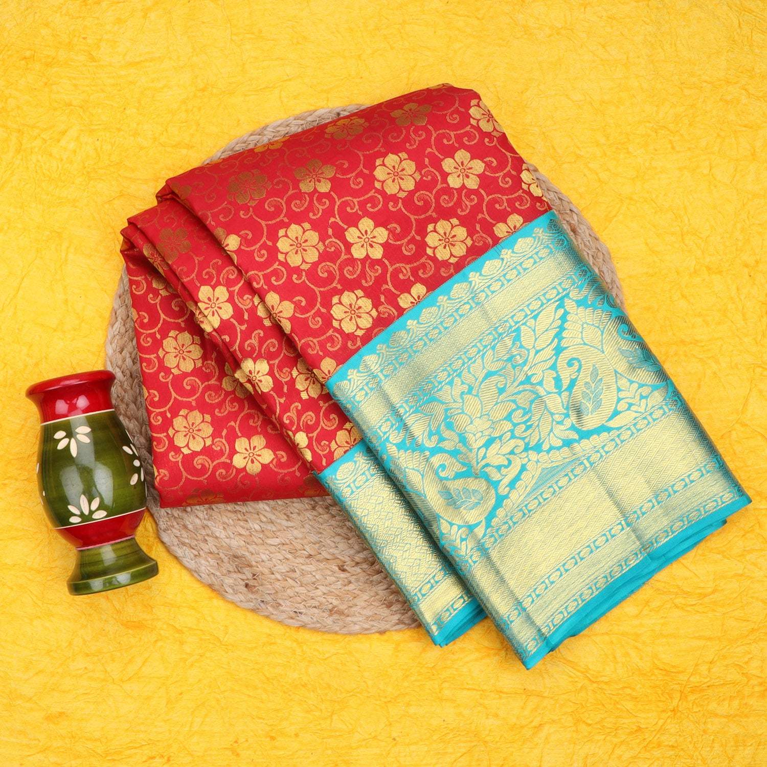 Cardinal Red Kanjivaram Silk Saree With Floral Pattern - Singhania's