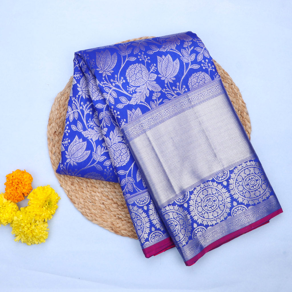 Navy Blue Kanjivaram Silk Saree With Floral Pattern - Singhania's