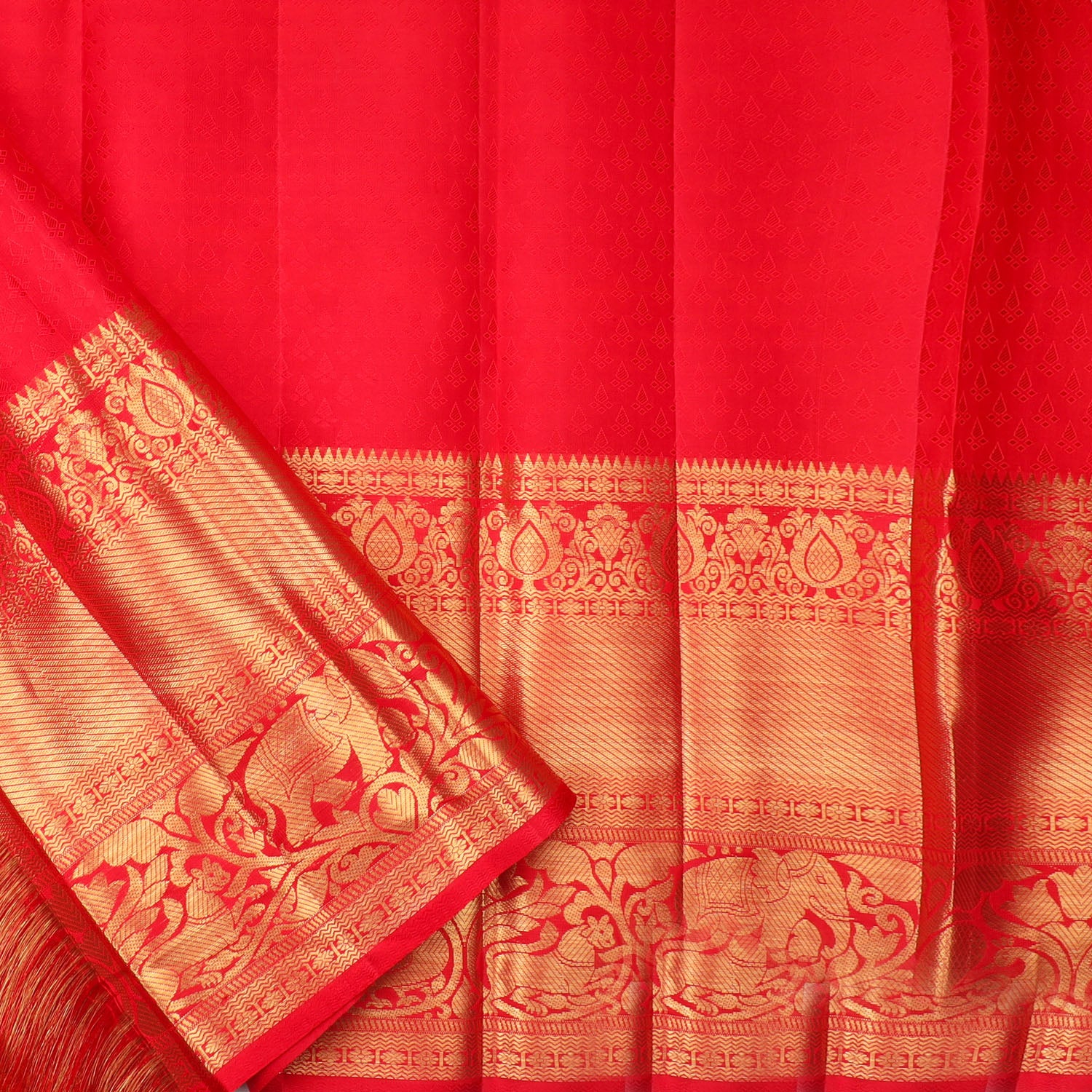 Peach Kanjivaram Silk Saree With Floral Pattern