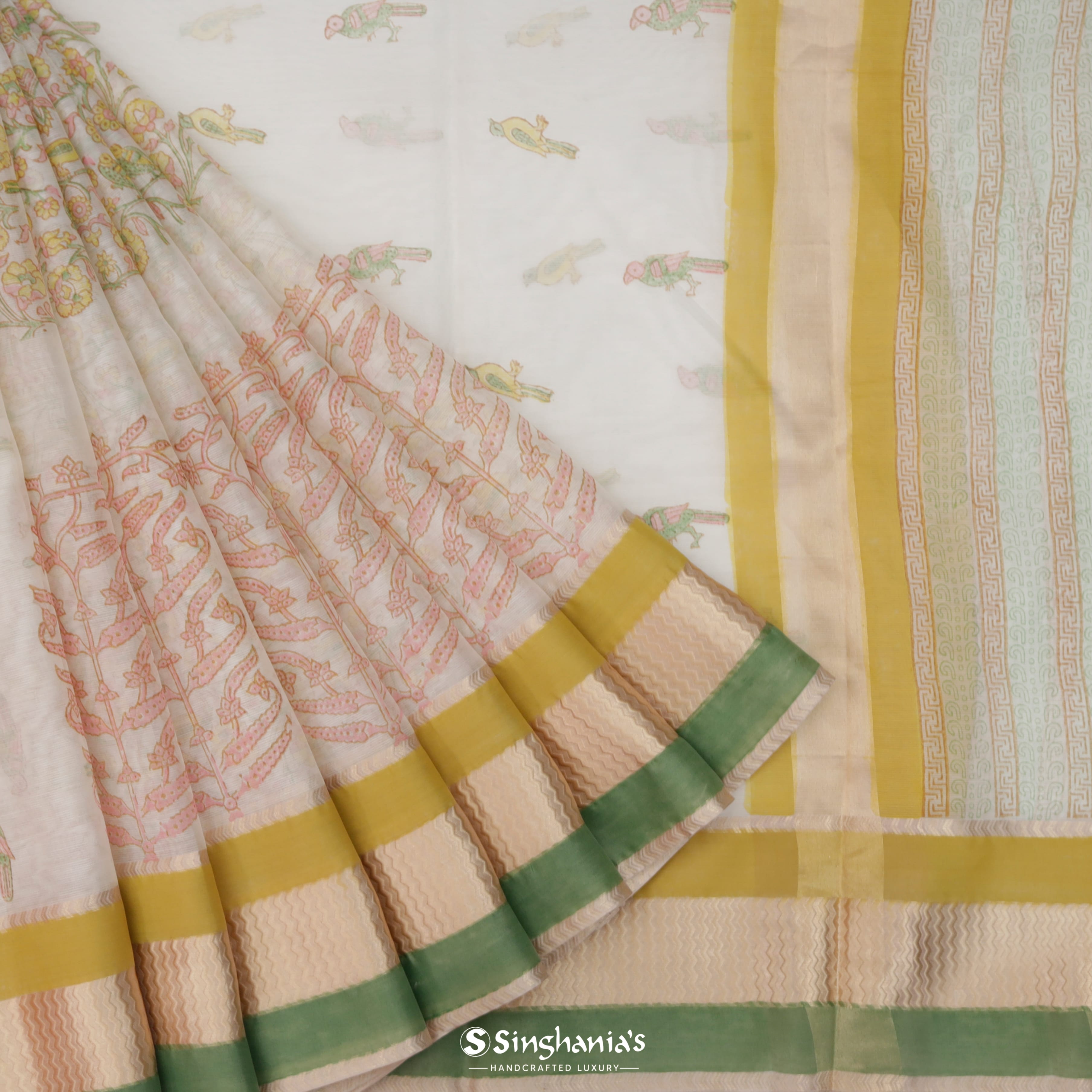 Daisy White Maheshwari Printed Saree With Nature Inspired Motif Pattern