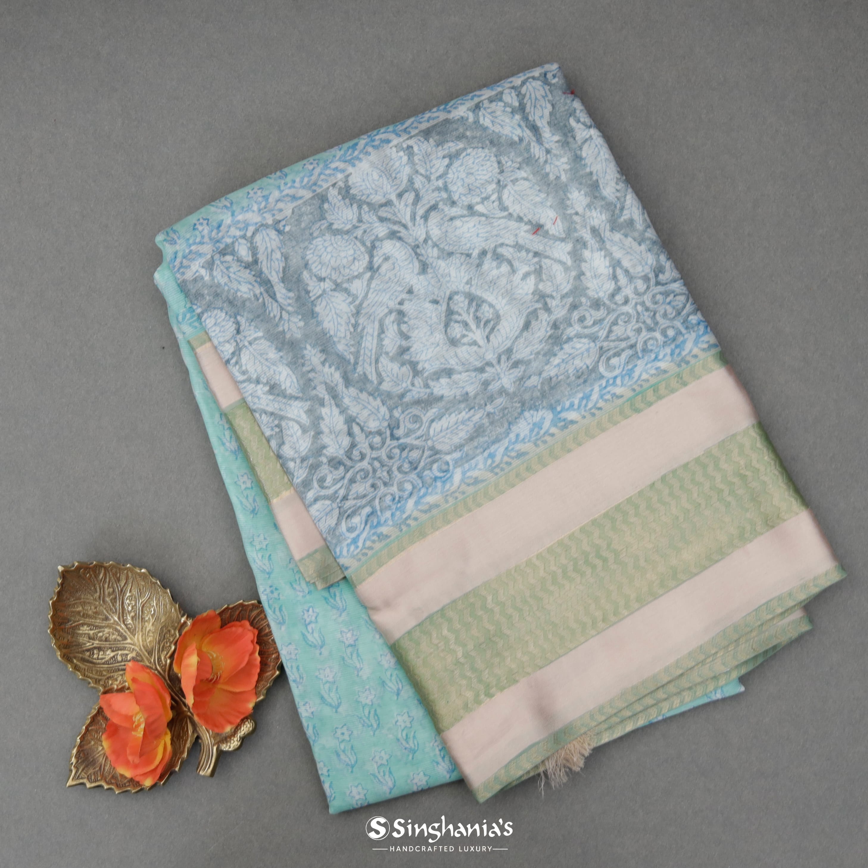 Arctic Blue Maheshwari Printed Silk Saree With Tiny Floral Buttis