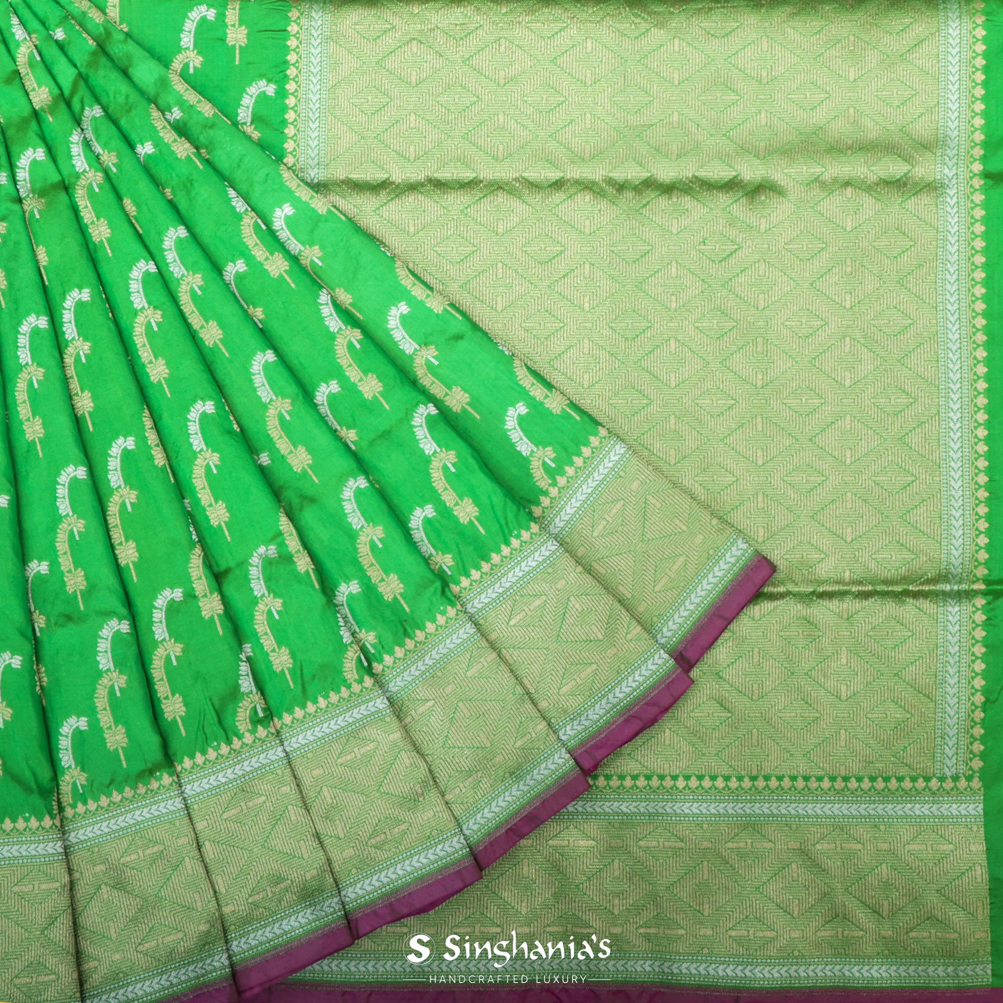Shamrock Green Banarasi Silk Saree With Fern Pattern