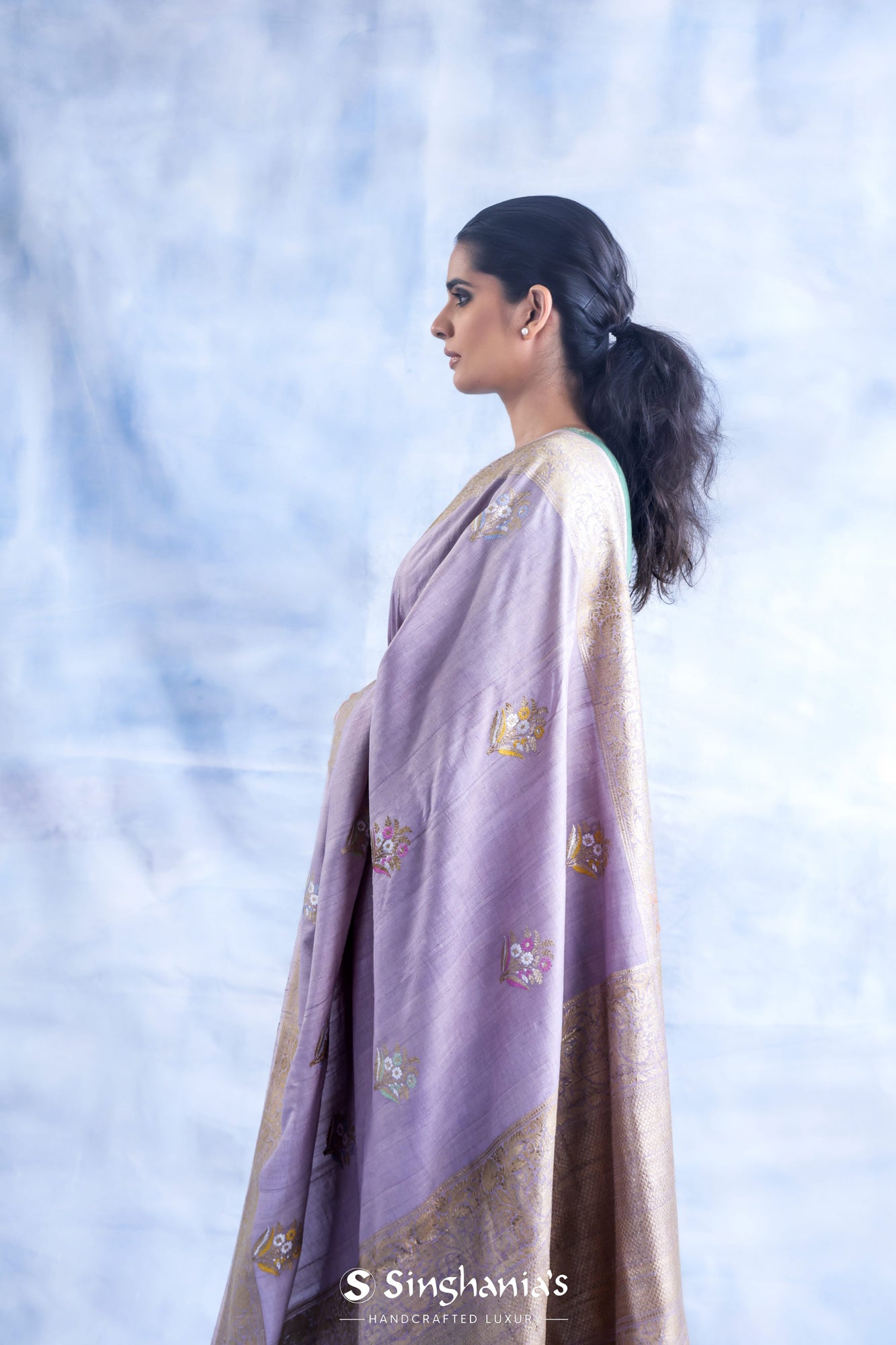 Blue Lilac Tussar Jamdhani Saree With Floral Buttas Weaving