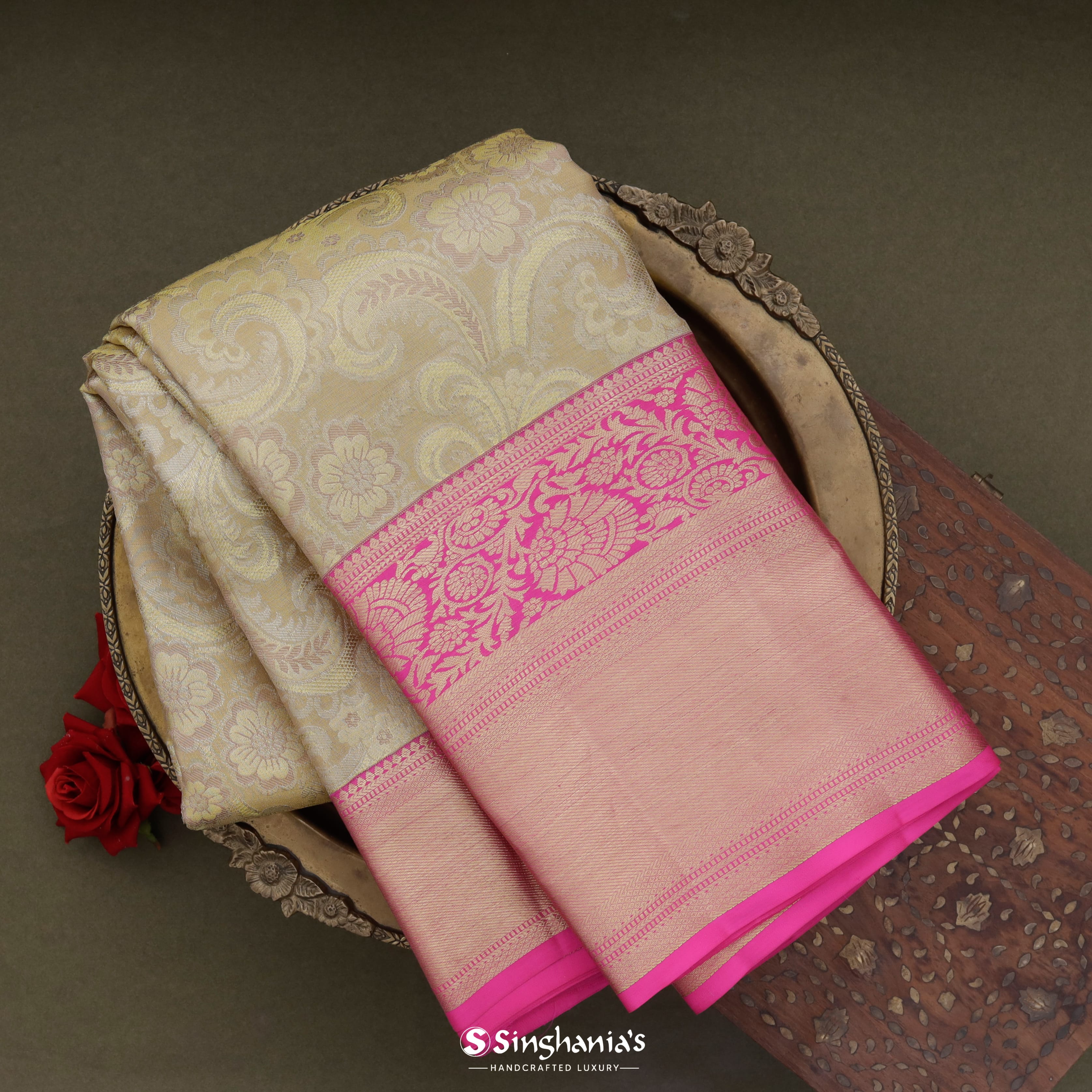 Pale Green Kanjivaram Silk Saree With Floral Jaal Pattern