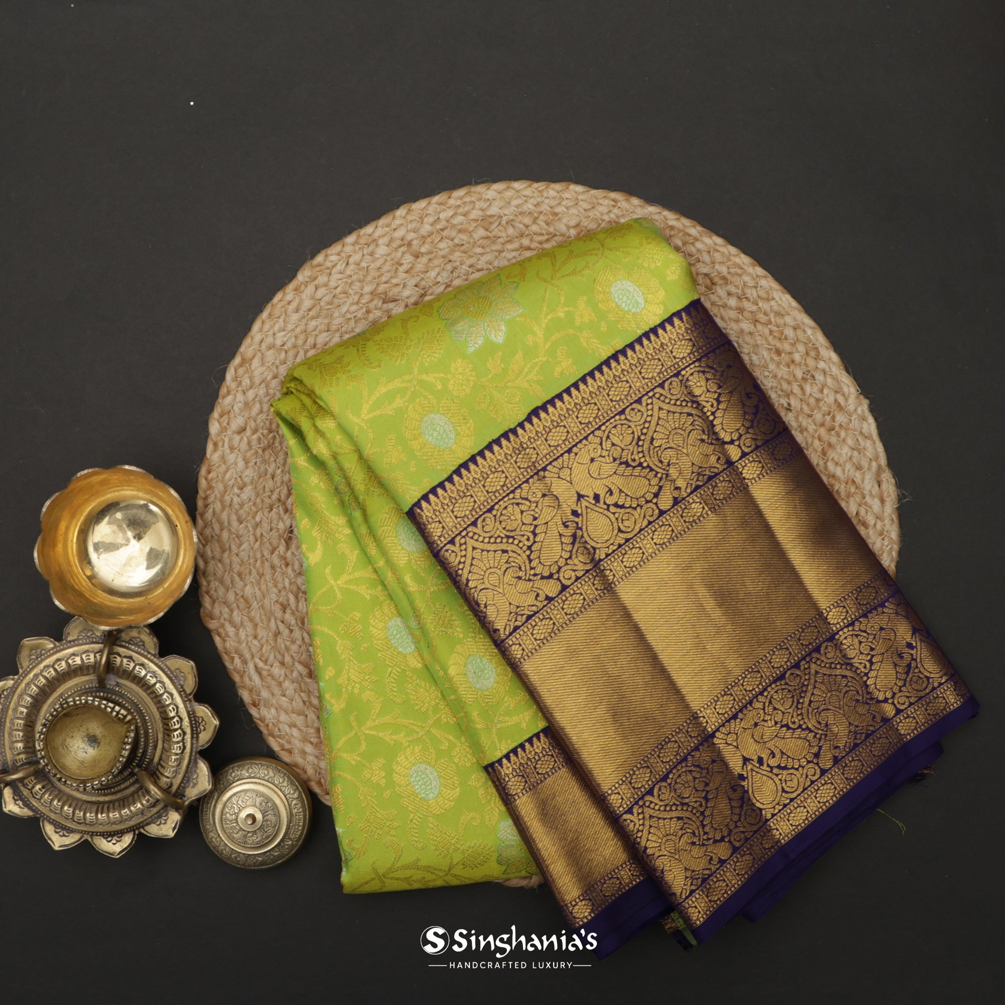 Inchworm Green Kanjivaram Silk Saree With Floral Jaal Weaving