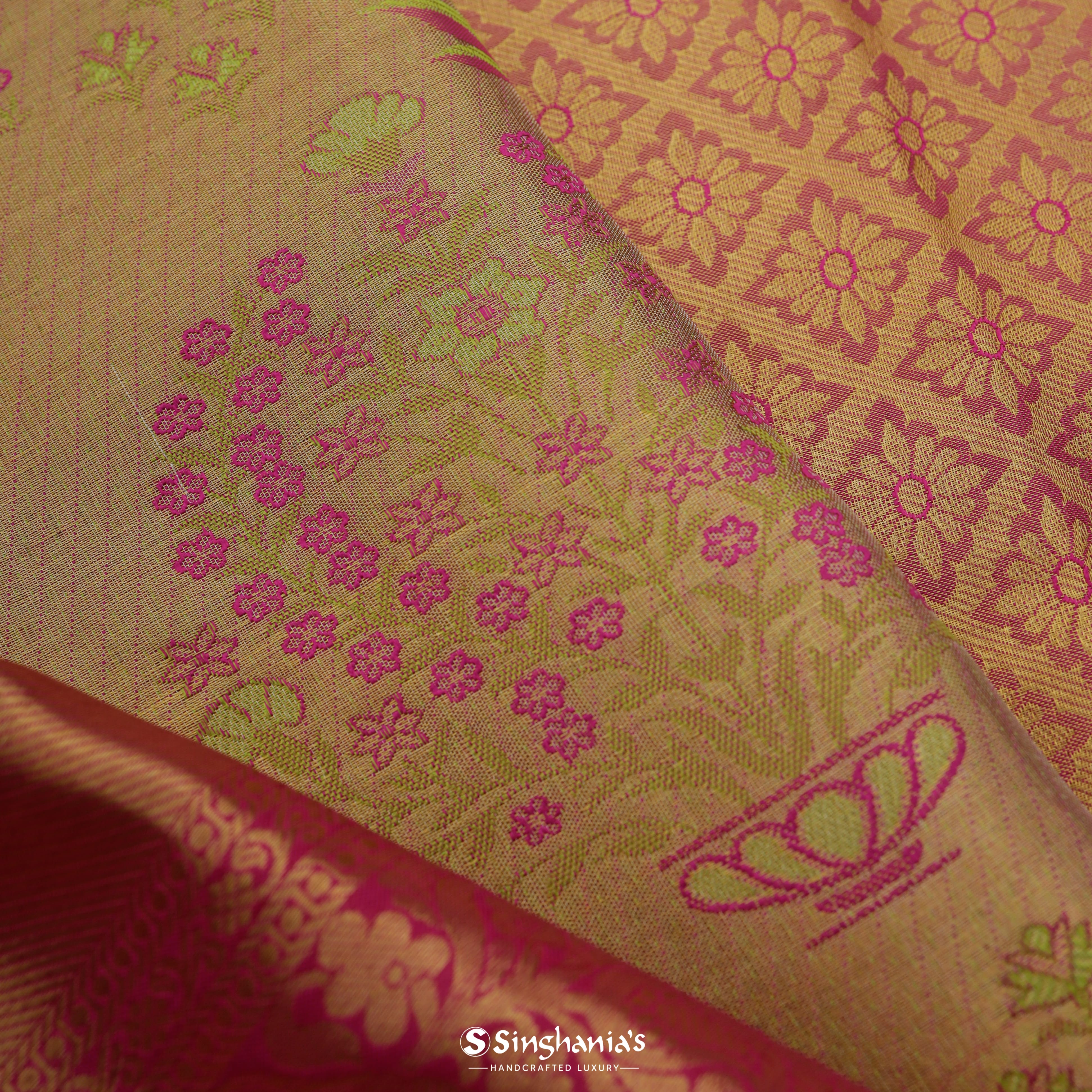 Dual Shade Green Kanjivaram Silk Saree With Floral Pattern