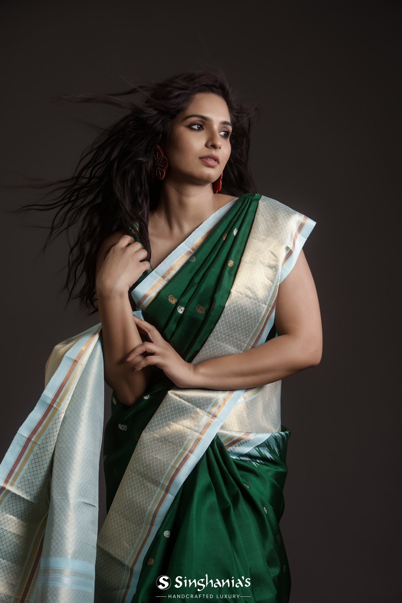 Deep Jungle Green Gadwal Silk Saree