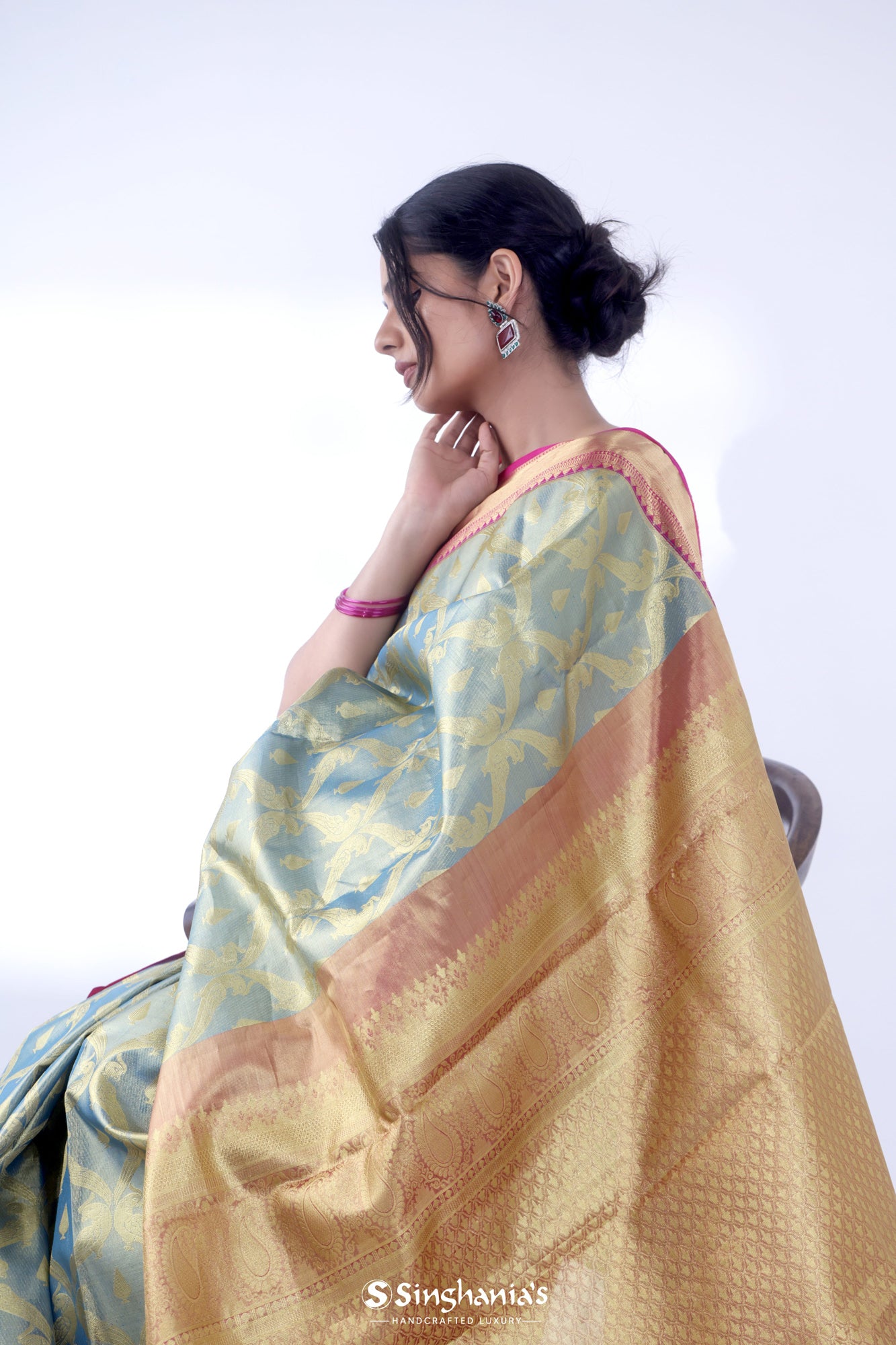 Steel Blue Dual Tone Kanjivaram Silk Saree With Peacock Weaving