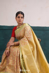 Golden Crest Dual Tone Kanjivaram Silk Saree With Floral Jaal Weaving