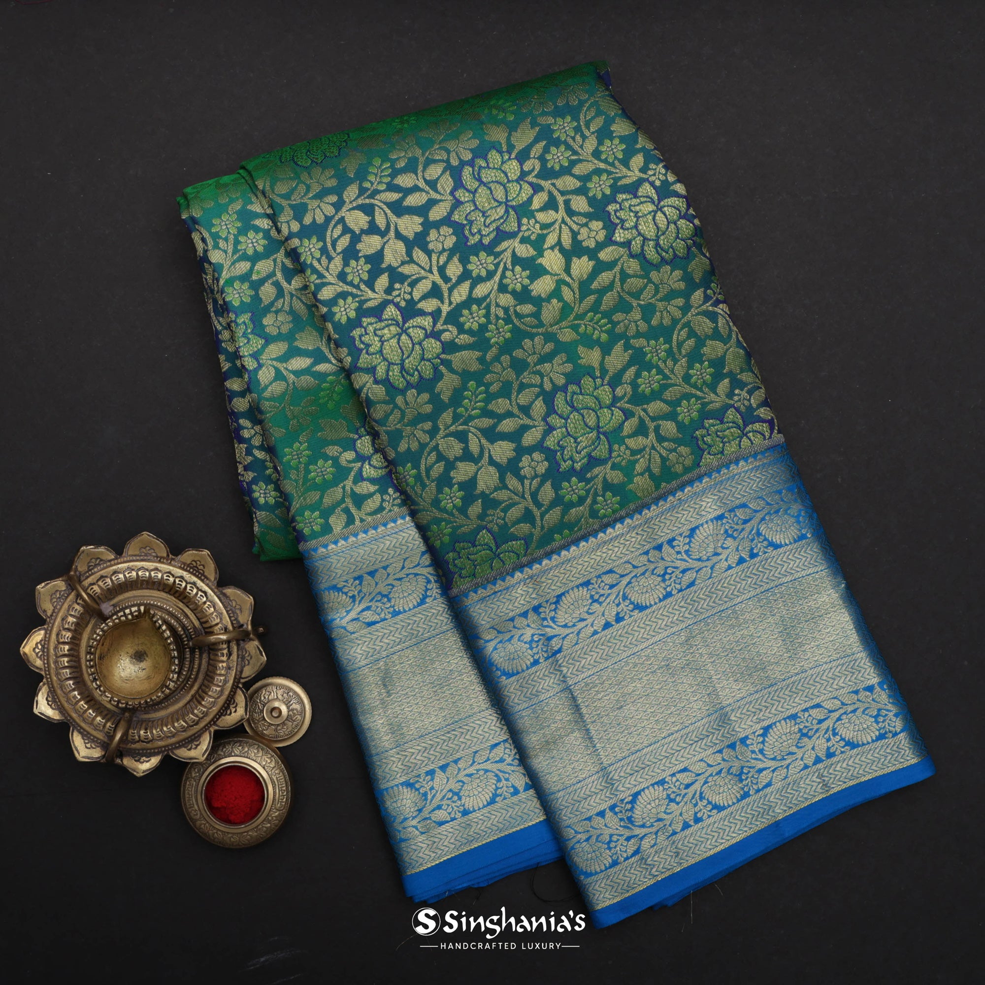 Medium Jungle Green Kanjivaram Silk Saree With Floral Jaal Weaving