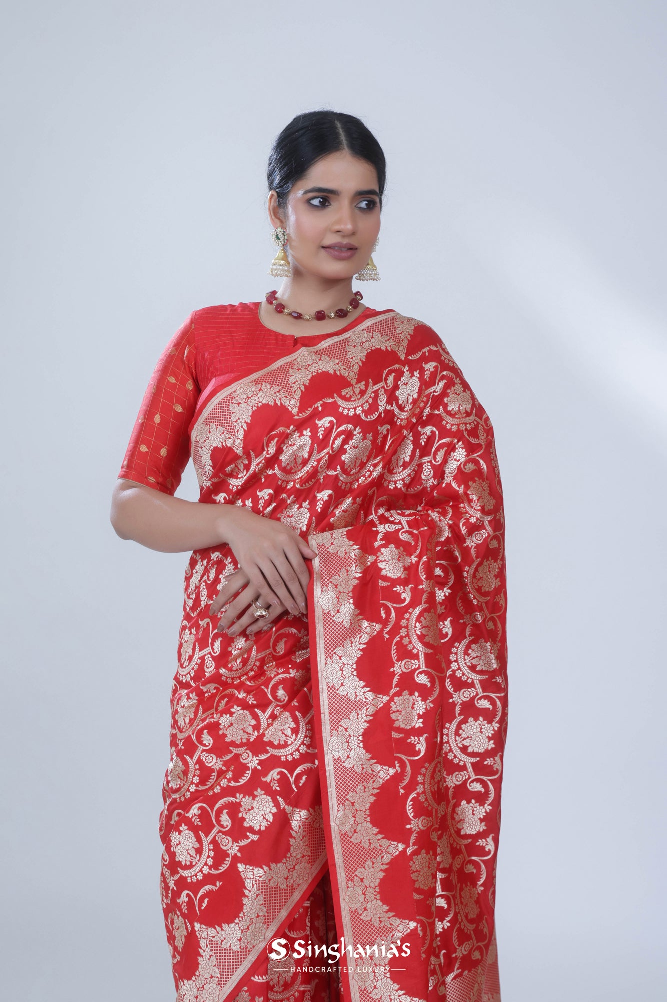 Chilli Red Banarasi Silk Saree With Floral Jaal Weaving